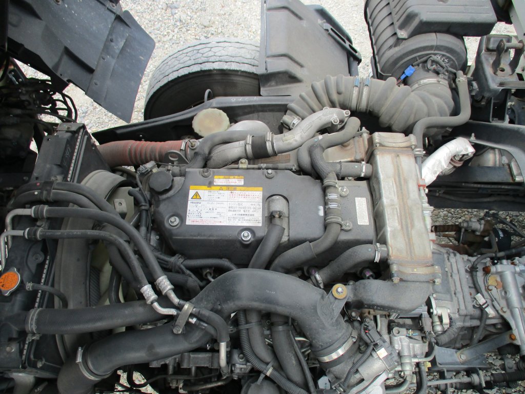 イスズ 中型標準 フォワード アルミウィング TKG-FRR90T2