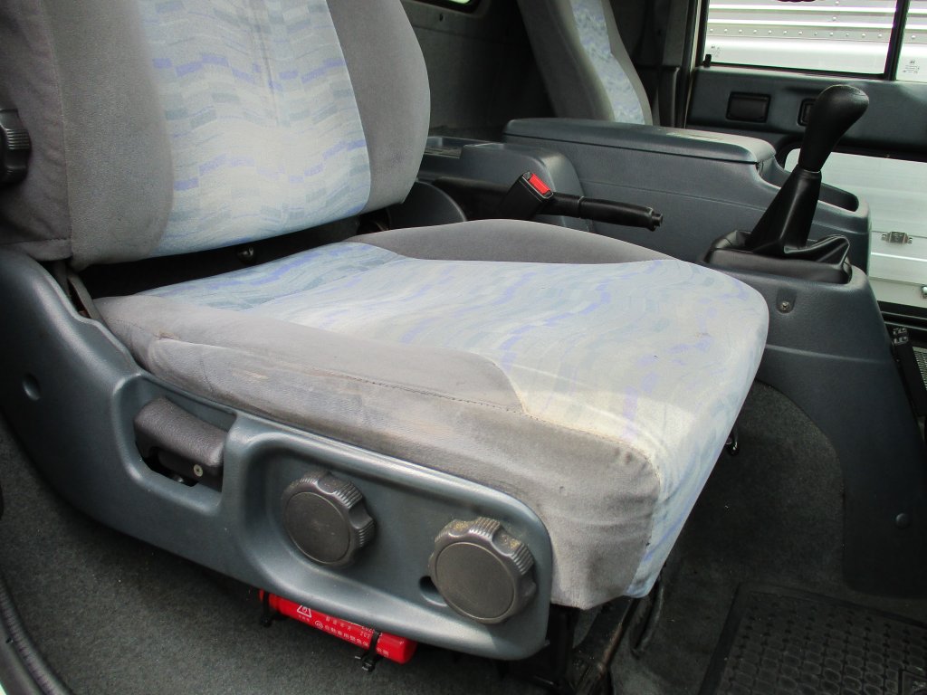 ニッサンディーゼル 中型ワイド コンドル 冷凍車 BDG-MK36C