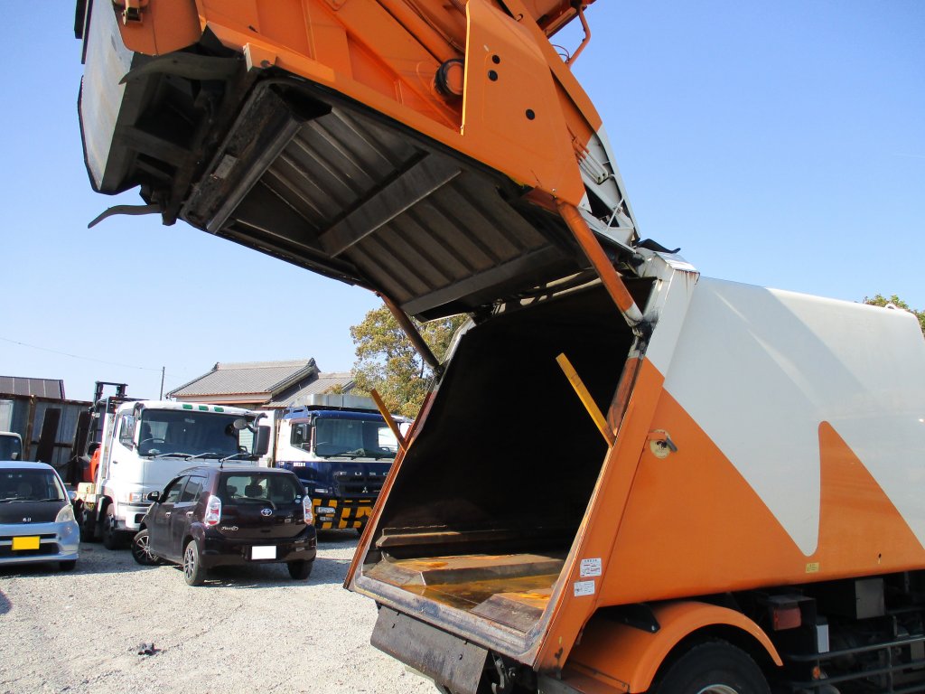イスズ 中型増トン標準 フォワード パッカー車 SKG-FSR90S2
