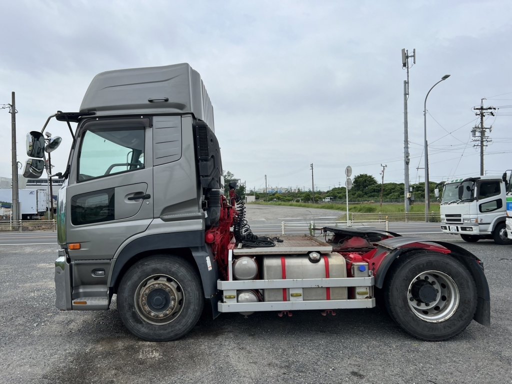 UDトラックス 10t超 クオン トラクタ QPG-GK5XAB