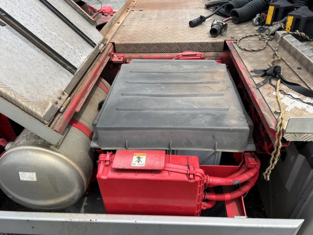 UDトラックス 10t超 クオン トラクタ QPG-GK5XAB