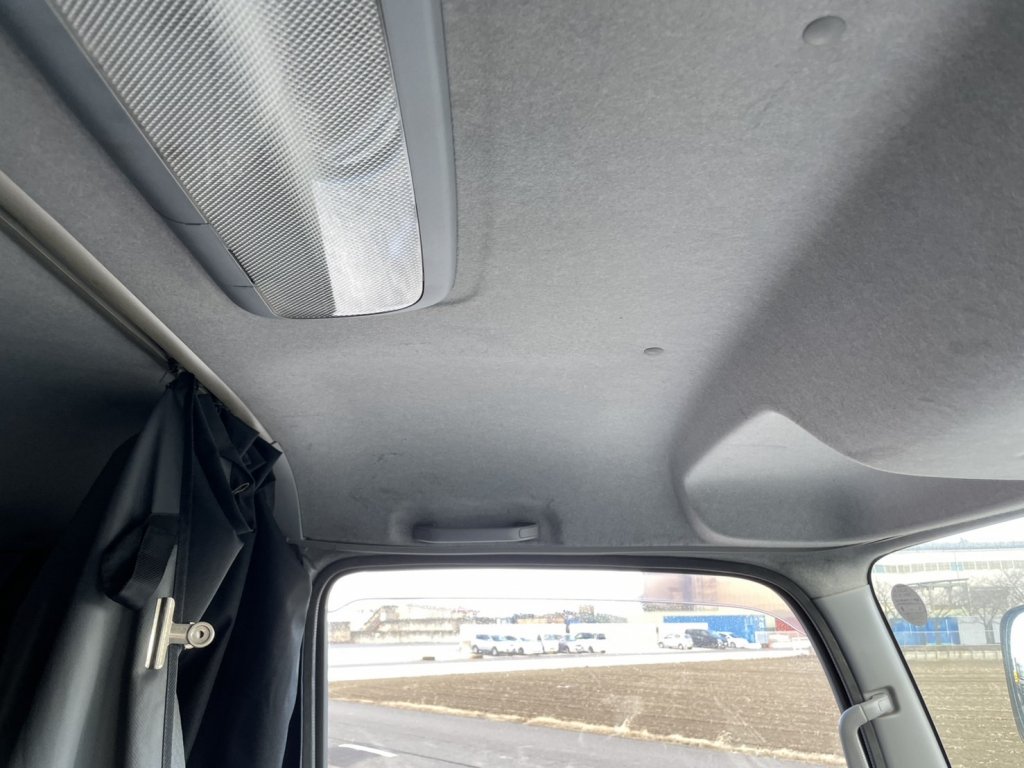 いすゞ 中型ワイド フォワード 冷凍車 TKG-FRR90T2