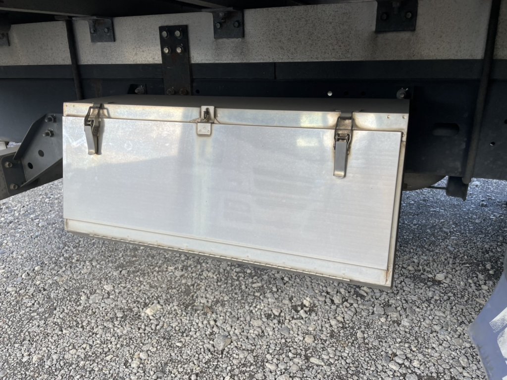 いすゞ 中型ワイド フォワード 冷凍車 TKG-FRR90T2