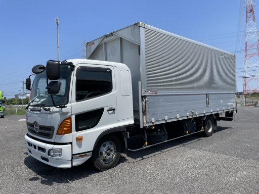日野 中型ワイド レンジャー アルミウィング
