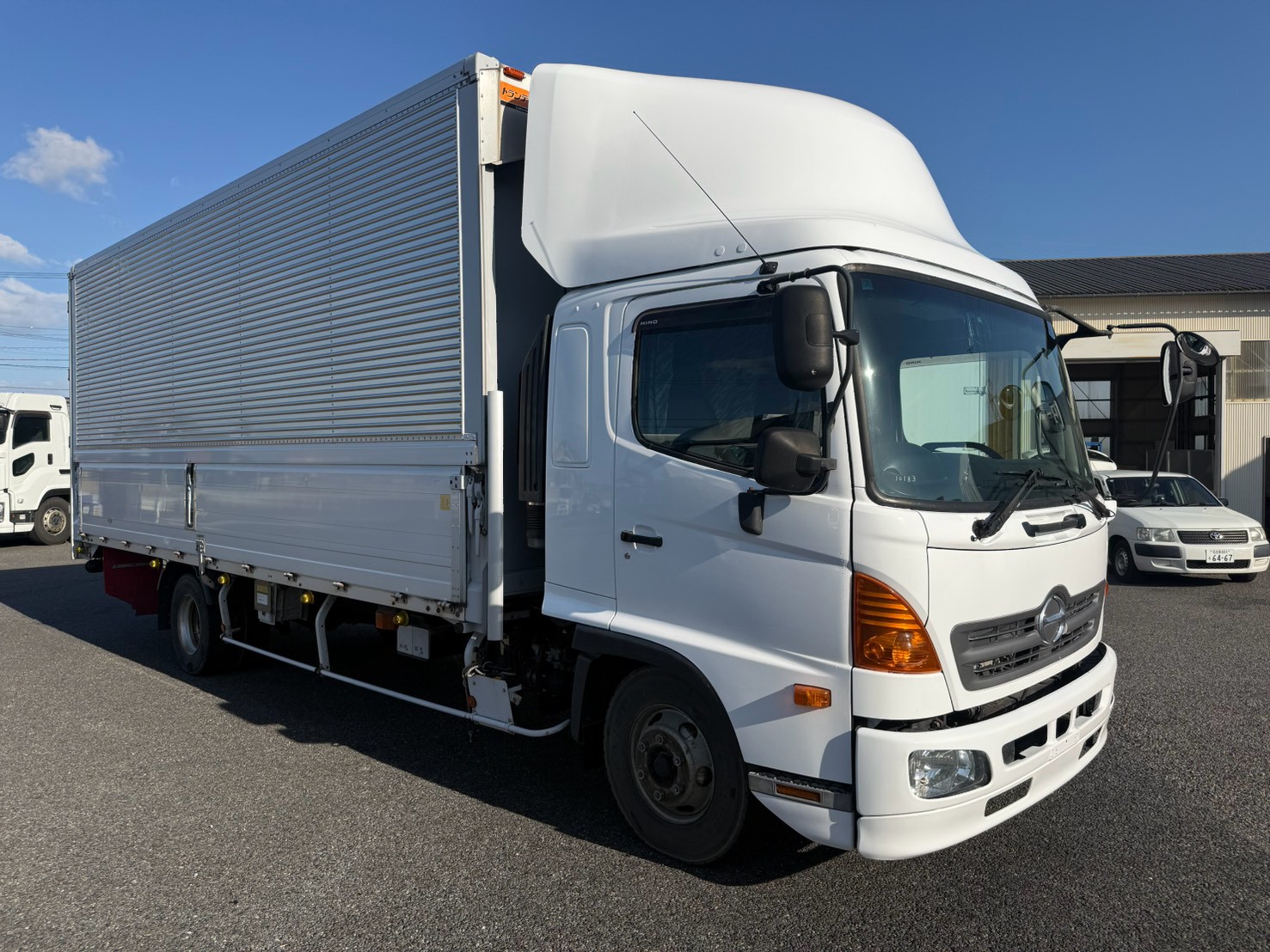 日野 中型ワイド  アルミウィング TKG-FD9JLAA