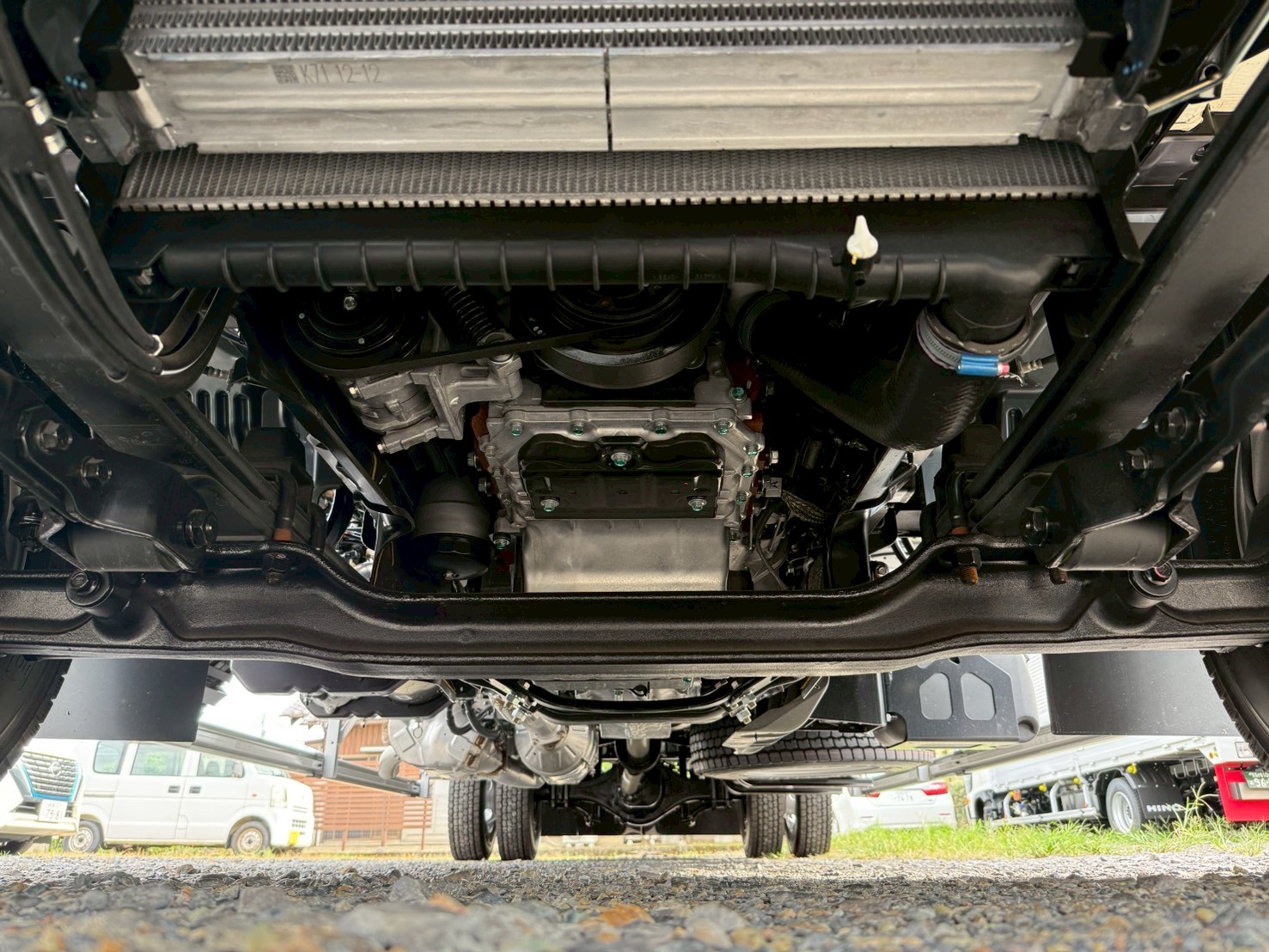 日野 中型ワイド  アルミウィング 2PG-FD2ABA
