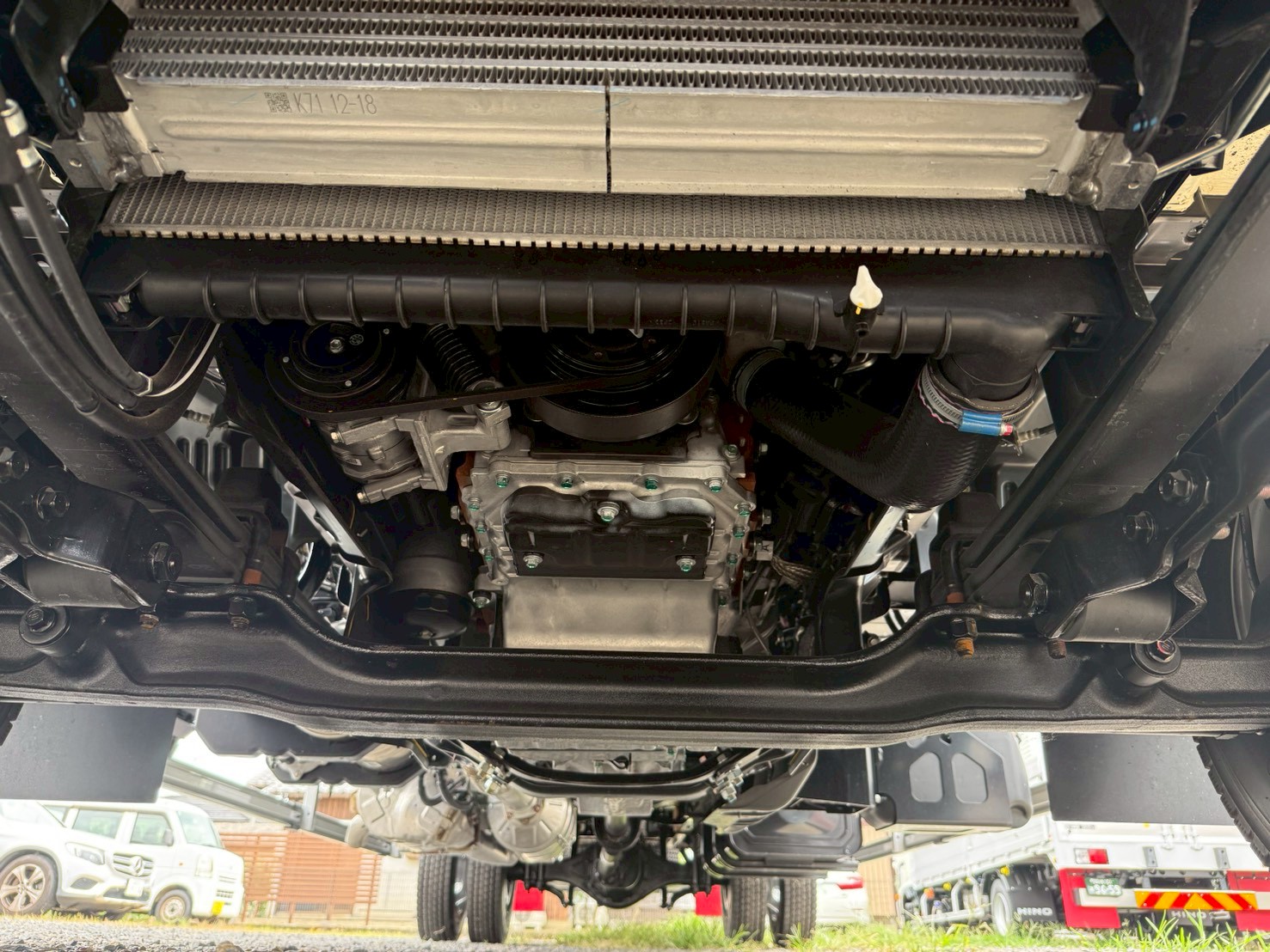 日野 中型ワイド  アルミウィング 2PG-FD2ABA