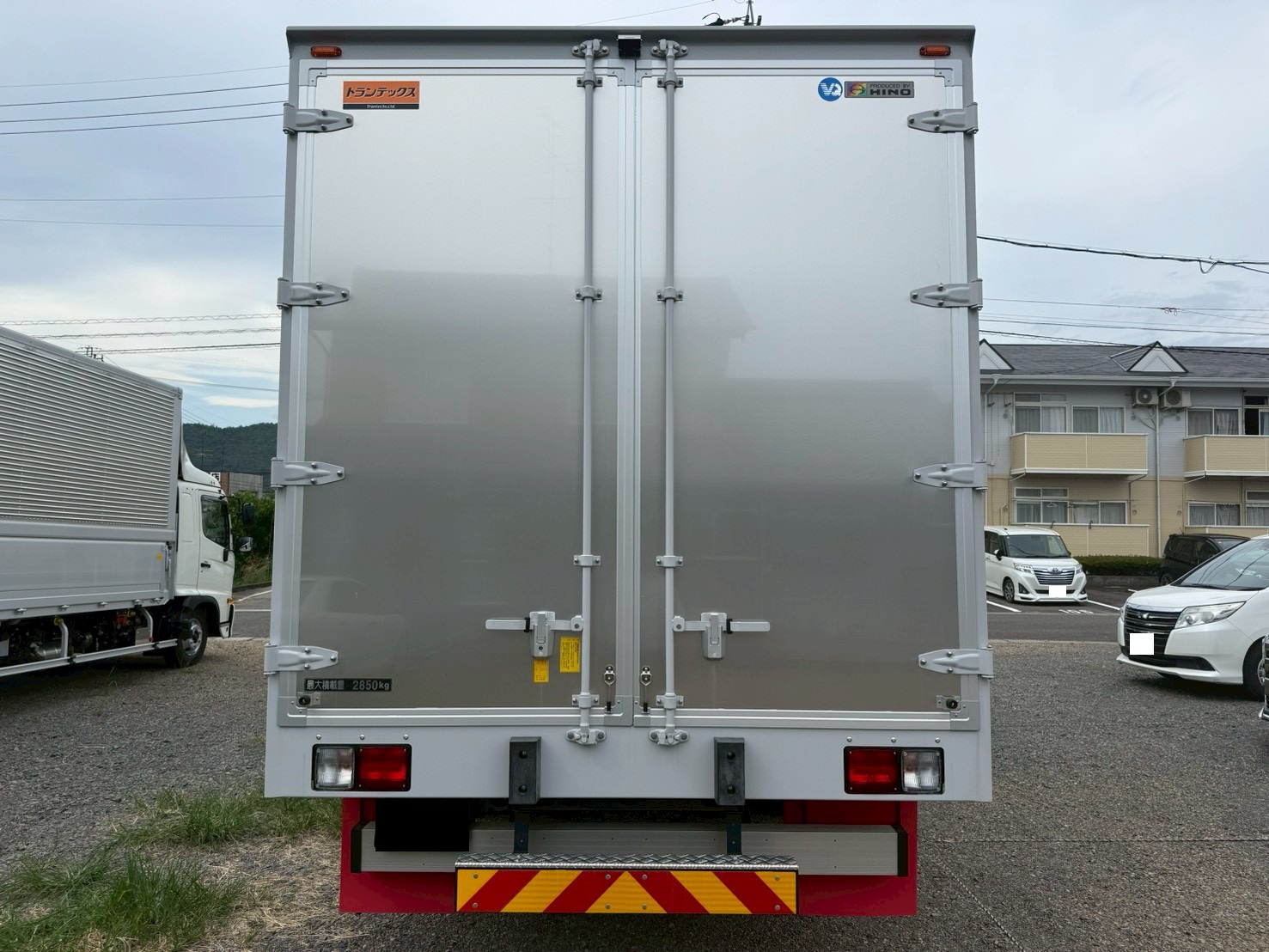 日野 中型ワイド  アルミウィング 2PG-FD2ABA