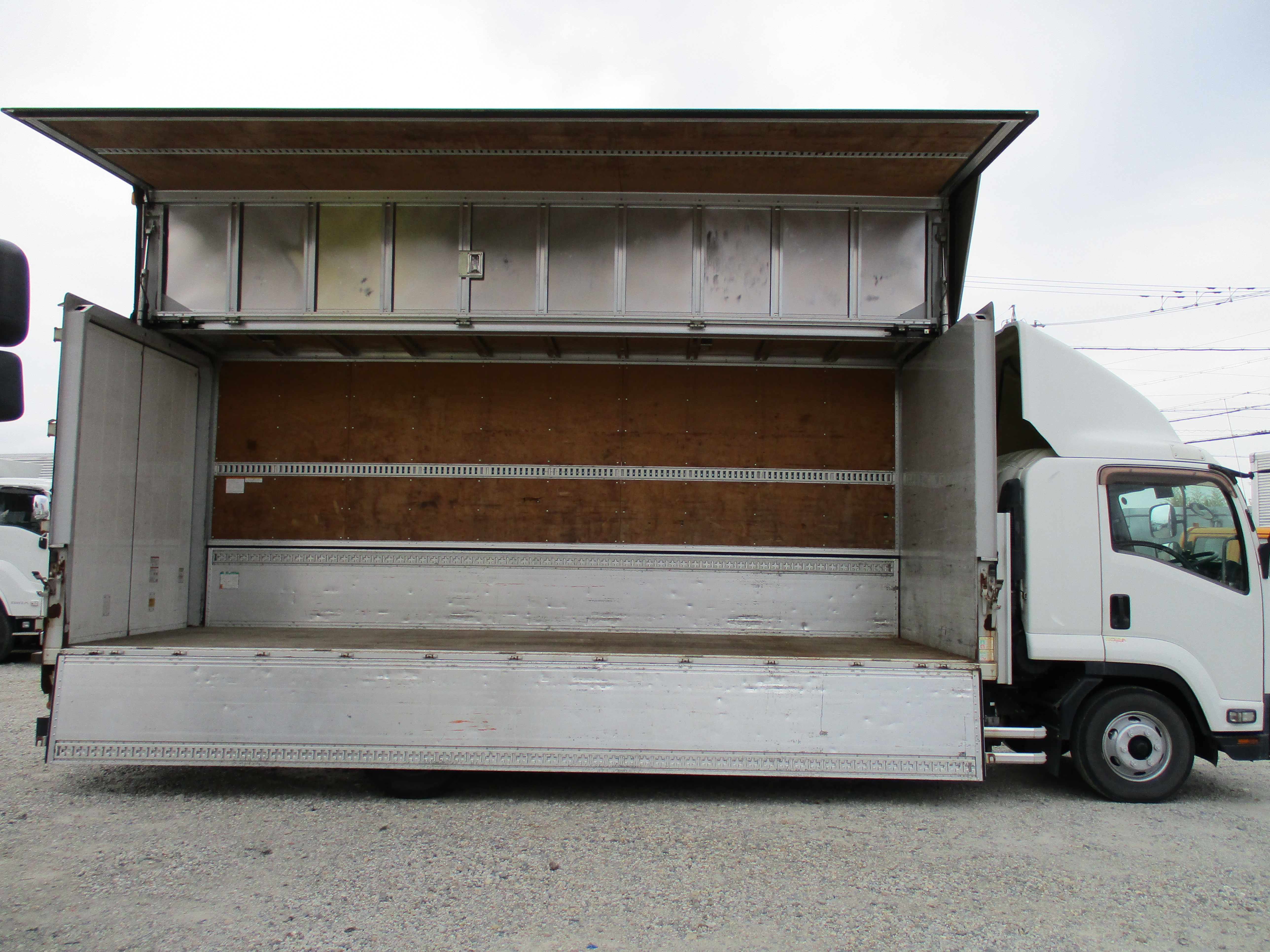  中型標準 フォワード アルミウィング TKG-FRR90T2