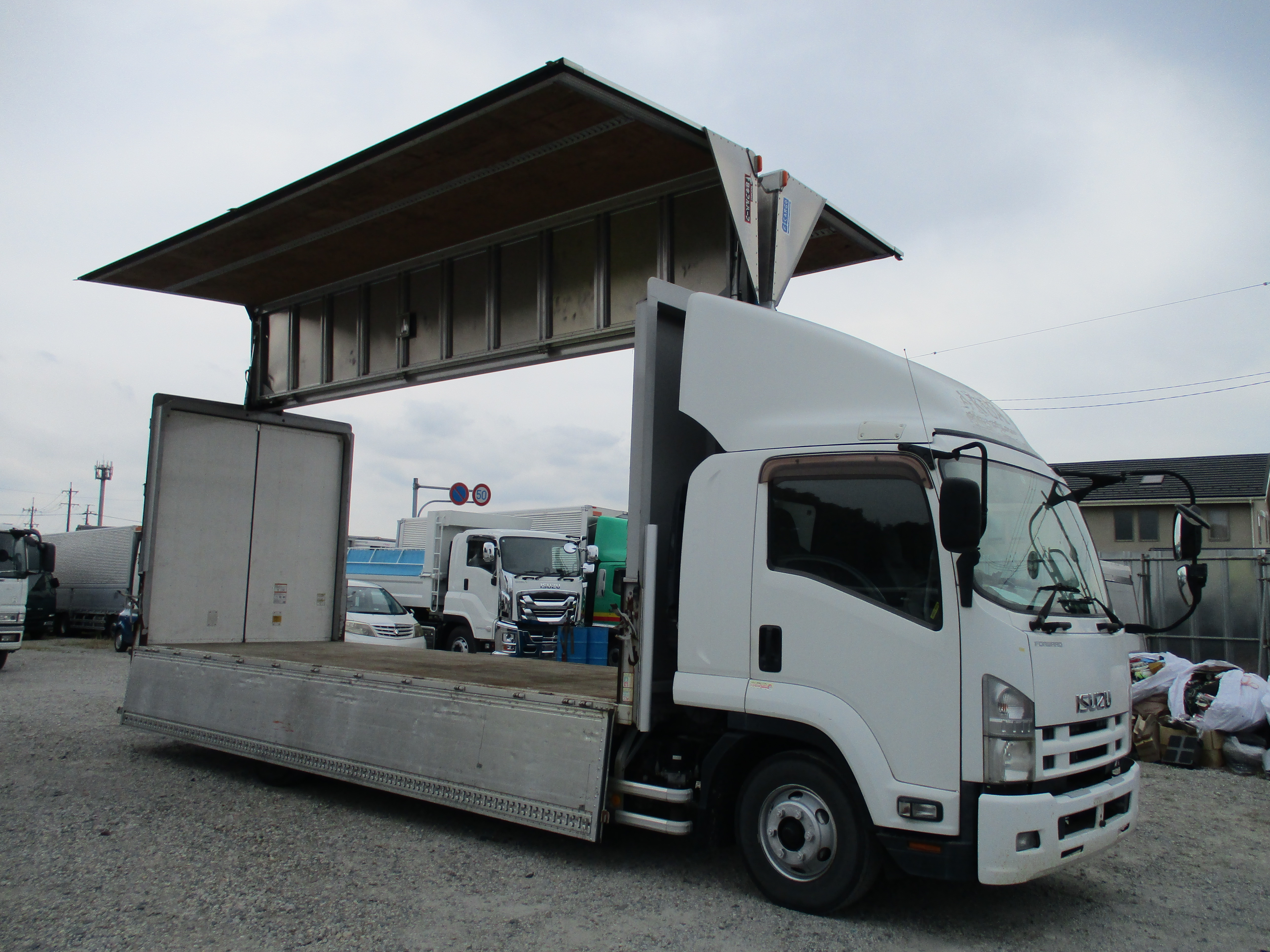  中型標準 フォワード アルミウィング TKG-FRR90T2