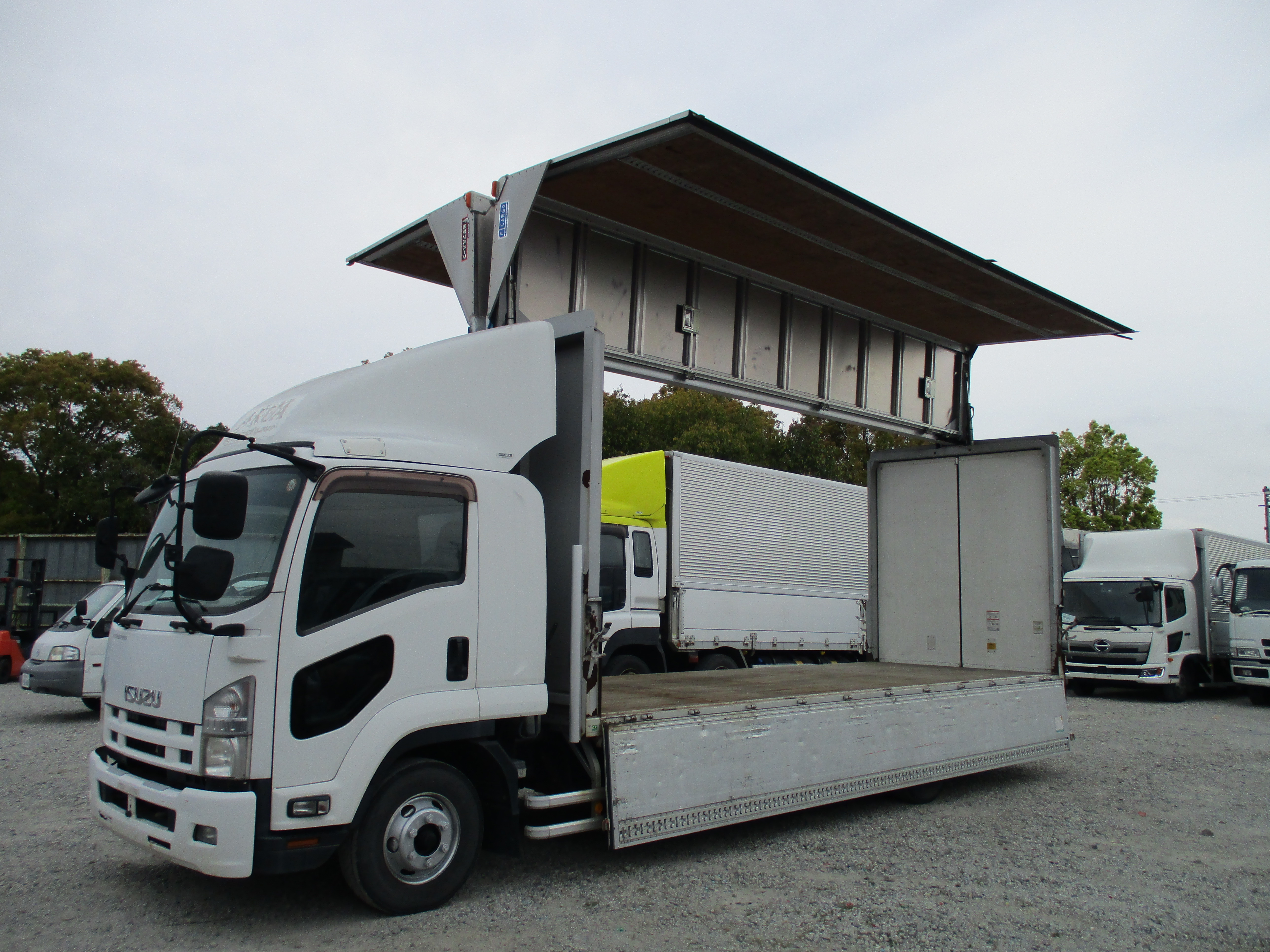  中型標準 フォワード アルミウィング TKG-FRR90T2