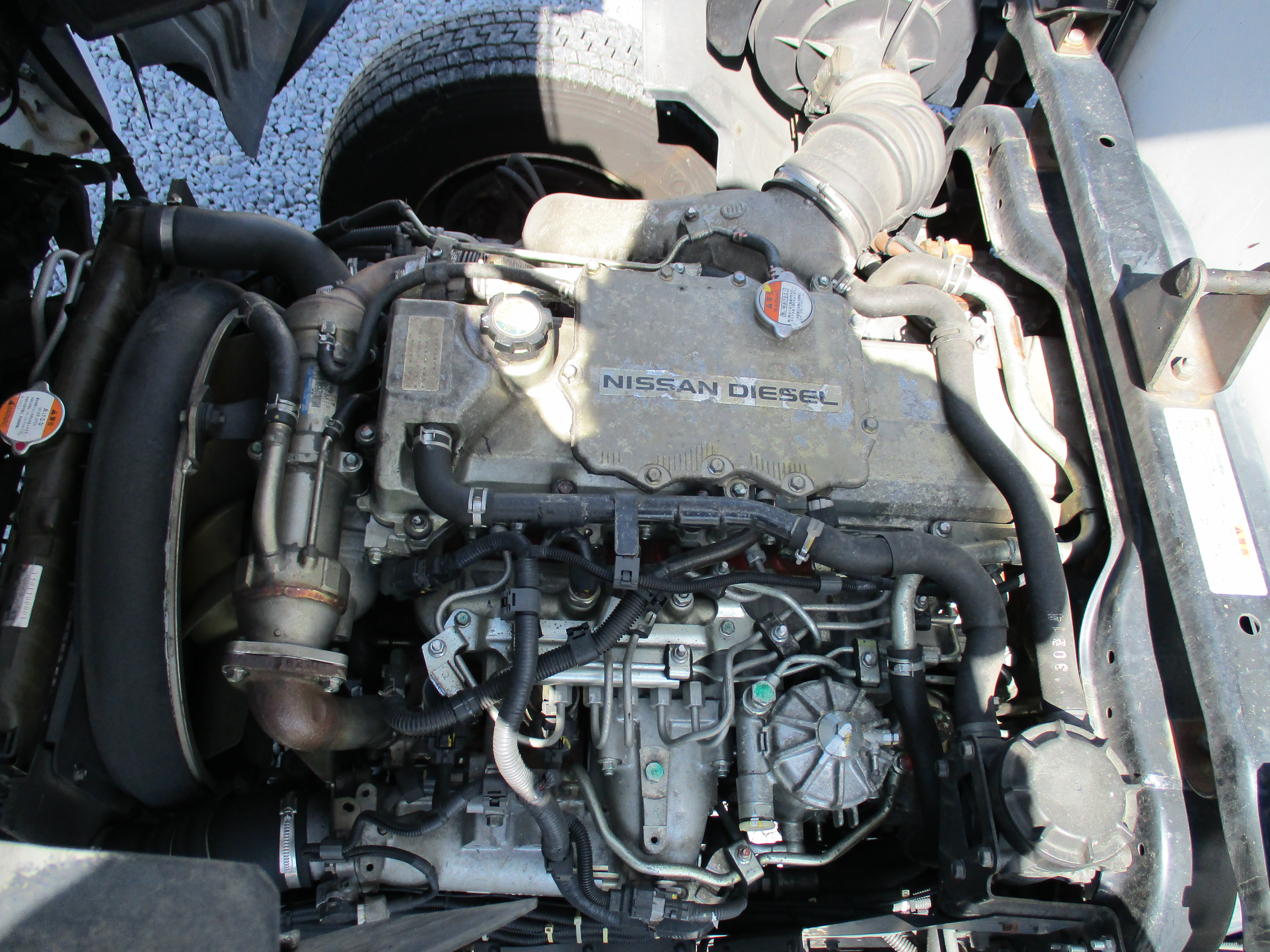 ニッサンディーゼル 中型ワイド コンドル 冷凍車 BDG-MK36C