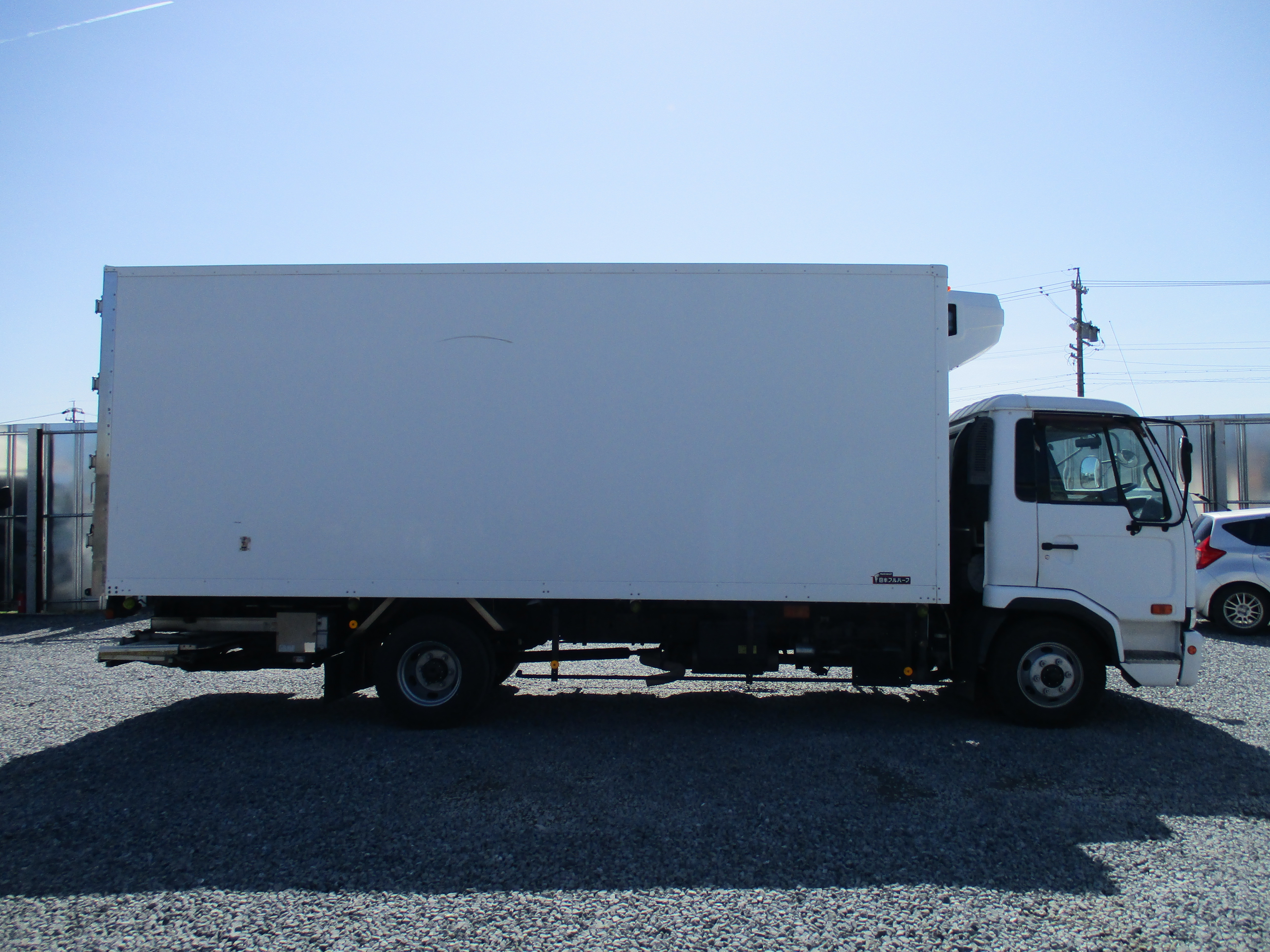 ニッサンディーゼル 中型ワイド コンドル 冷凍車 BDG-MK36C