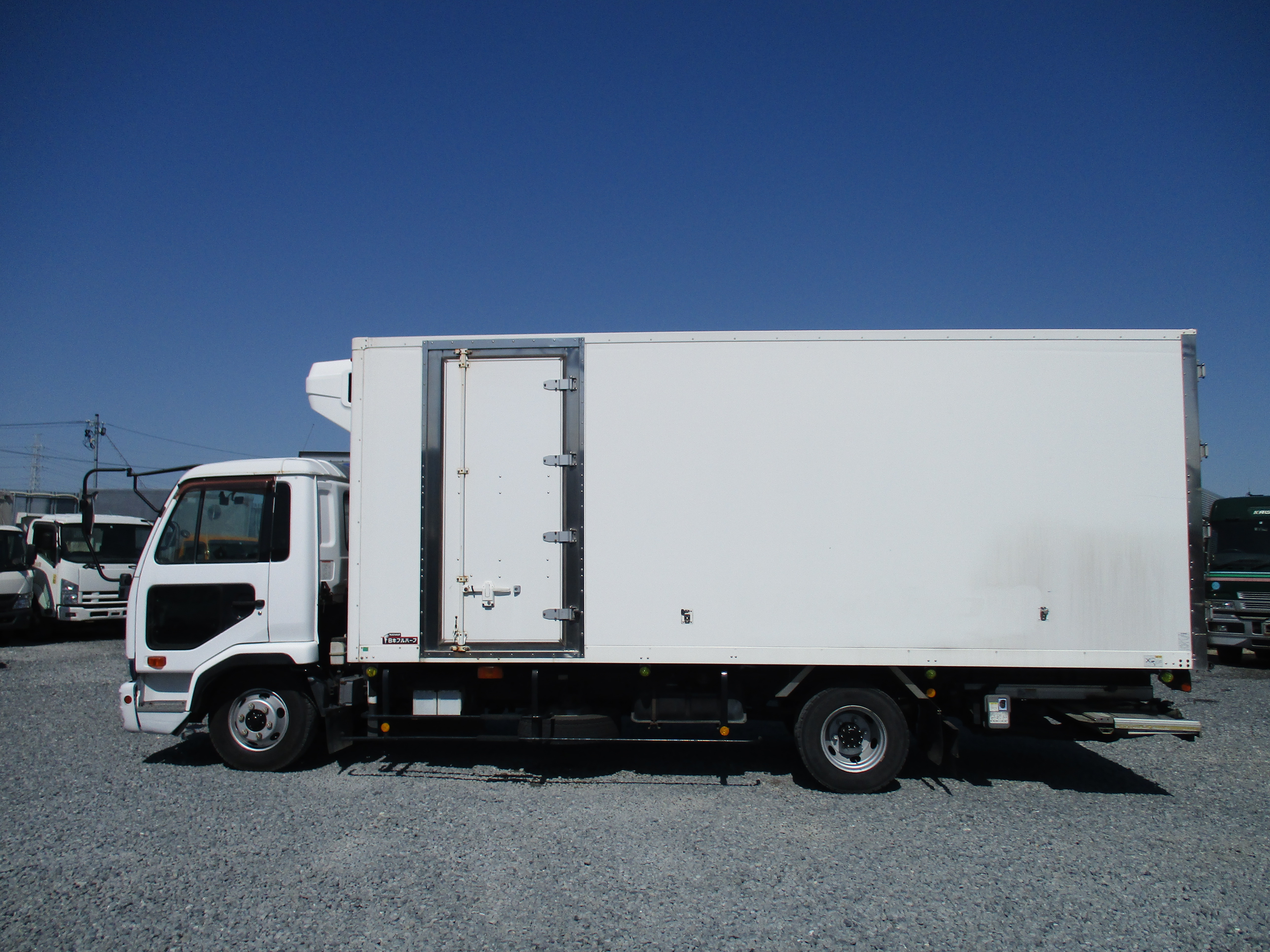 ニッサンディーゼル 中型ワイド コンドル 冷凍車 BDG-MK36C