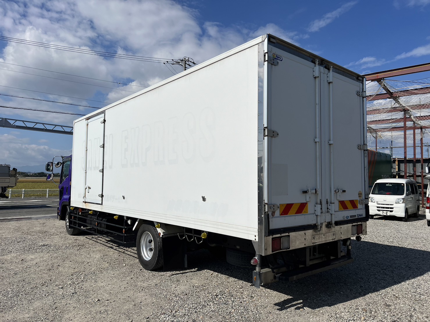  中型増トンワイド フォワード 冷凍車 LKG-FTR90T2