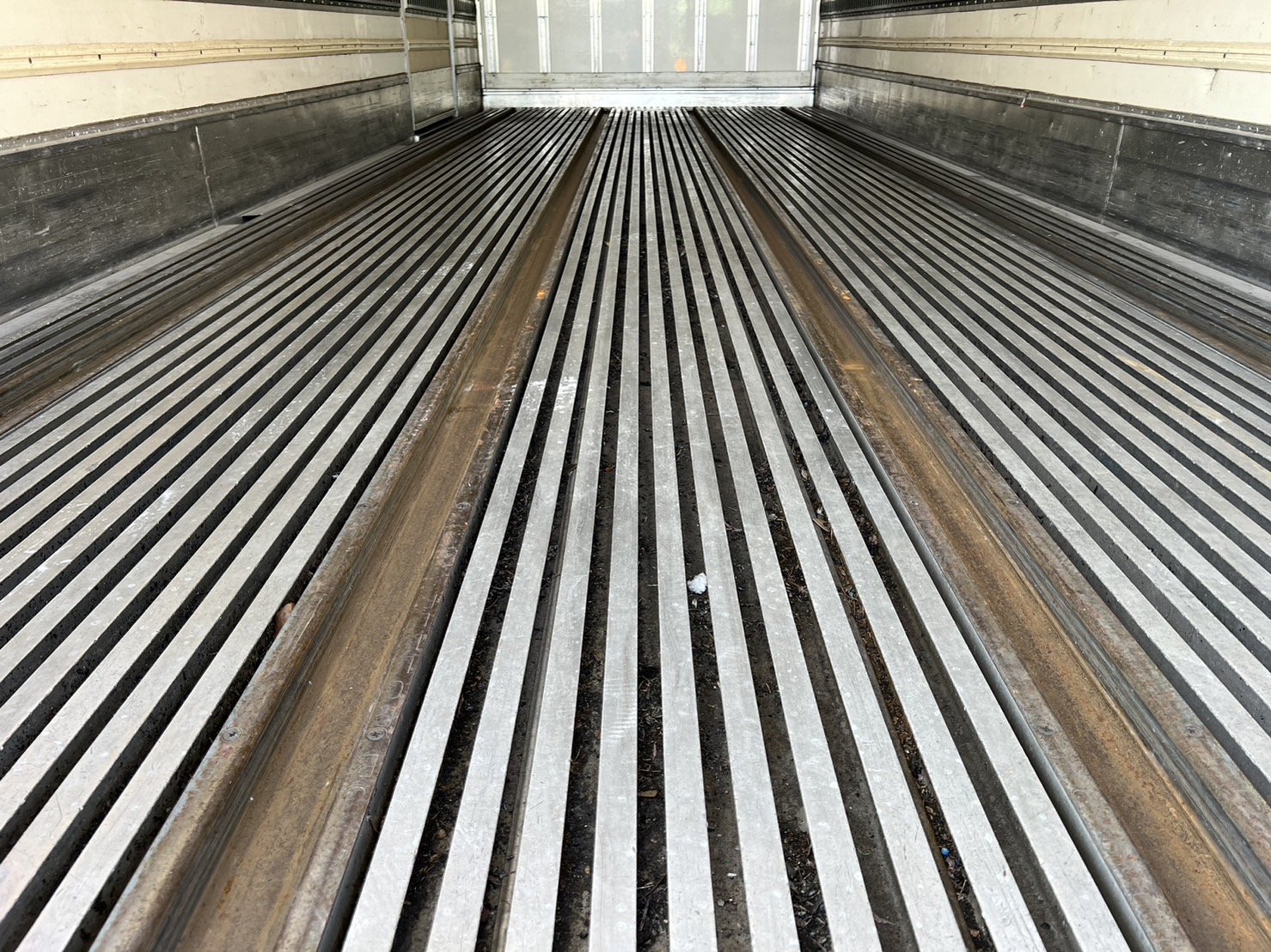  中型増トンワイド フォワード 冷凍車 LKG-FTR90T2