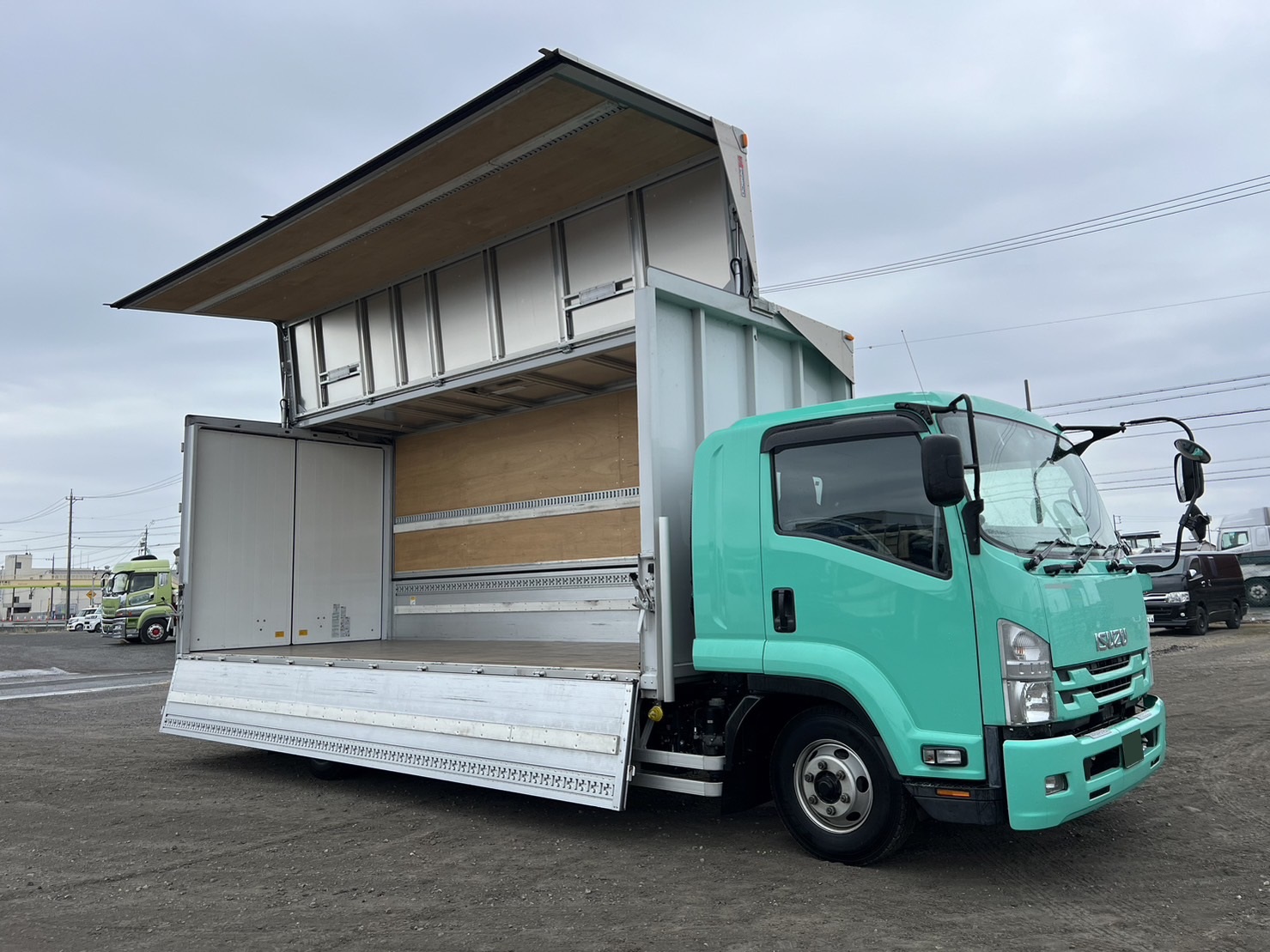 中型ワイド フォワード アルミウィング 2RG-FRR90S2
