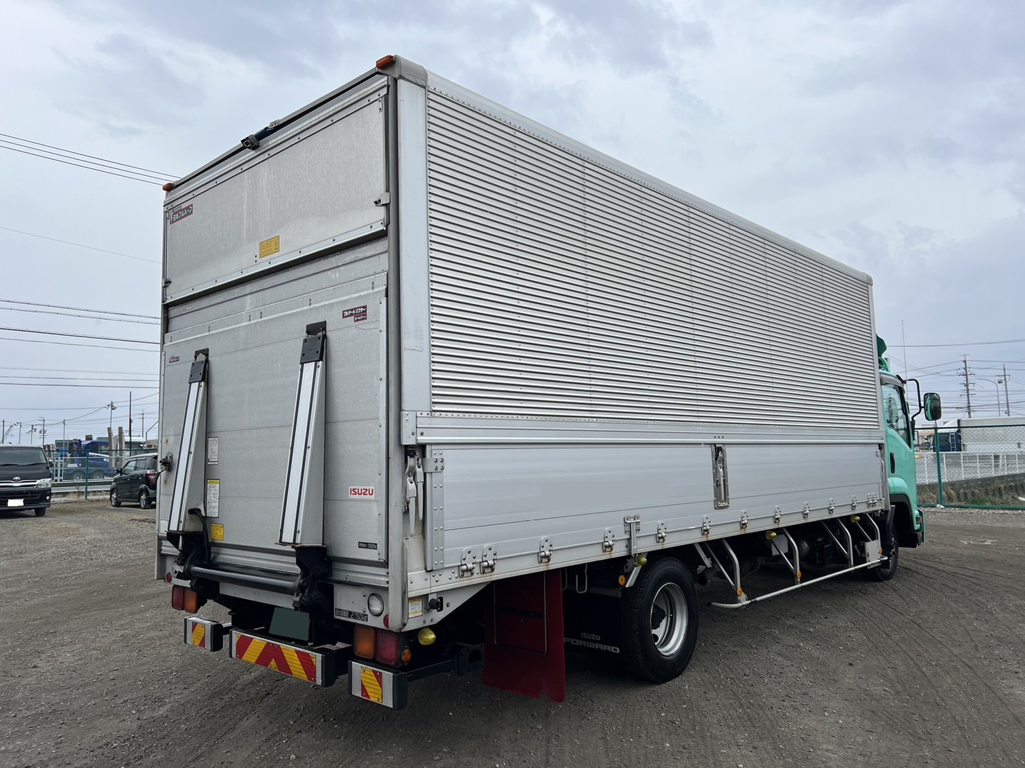  中型ワイド フォワード アルミウィング TKG-FRR90S2