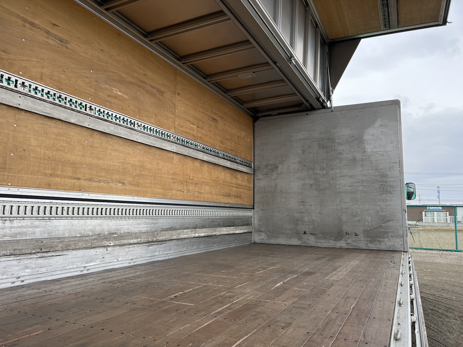  中型ワイド フォワード アルミウィング TKG-FRR90S2