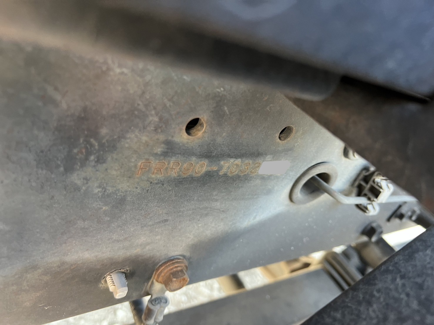  中型ワイド フォワード アルミウィング SKG-FRR90S2