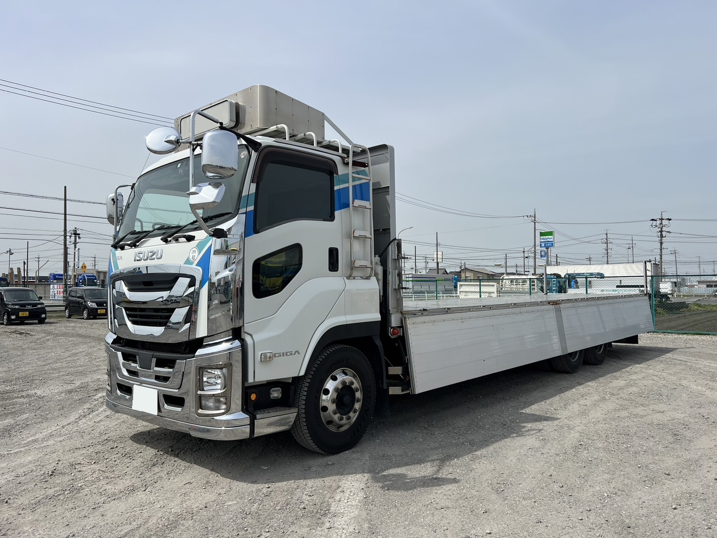  10t超 ギガ 平ボディ QKG-CYL77B