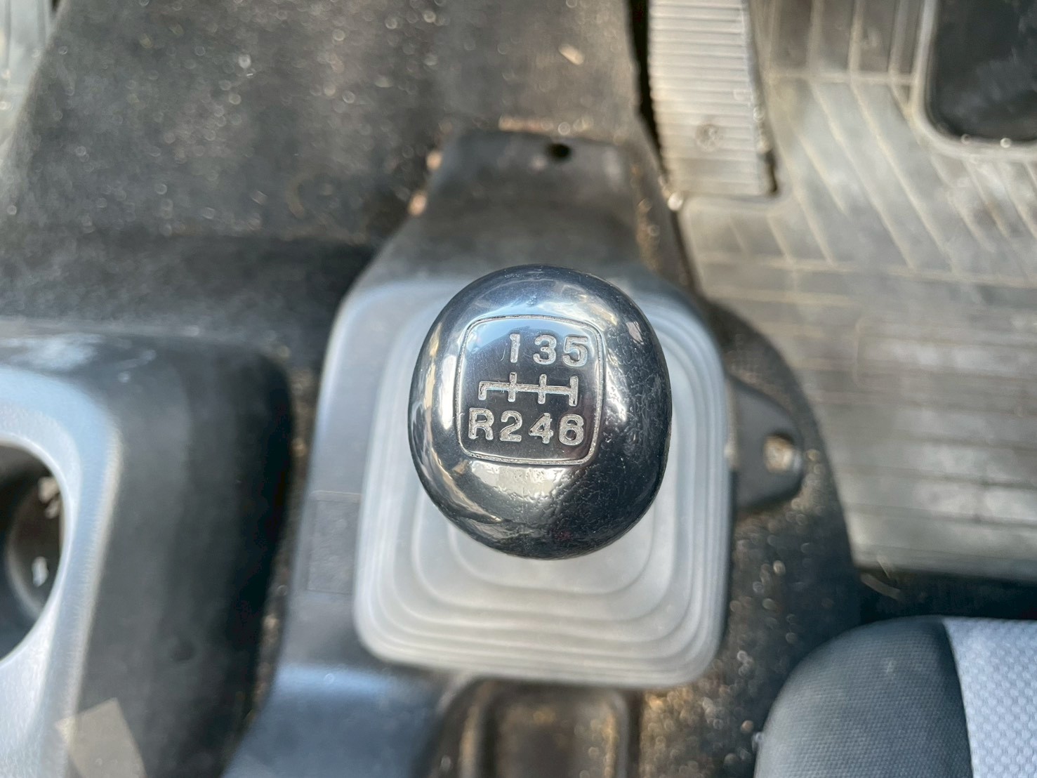 日野 中型標準 レンジャー クレーン４段 TKG-FC9JKAP