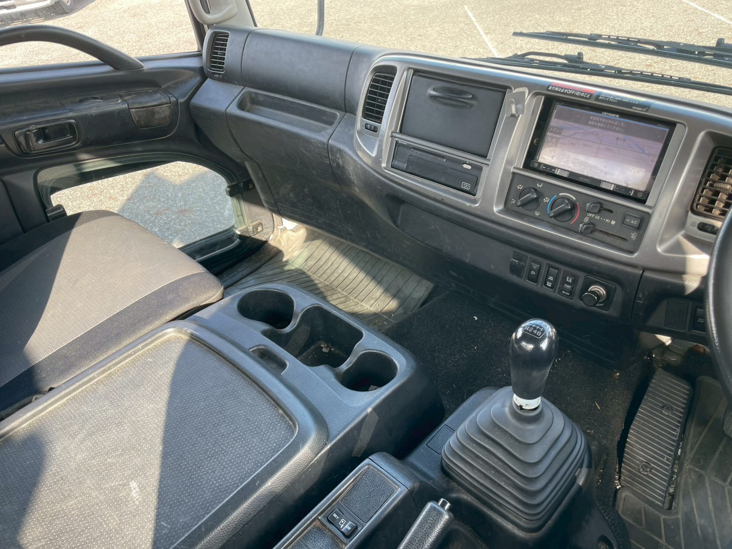 日野 中型標準 レンジャー クレーン４段 TKG-FC9JKAP