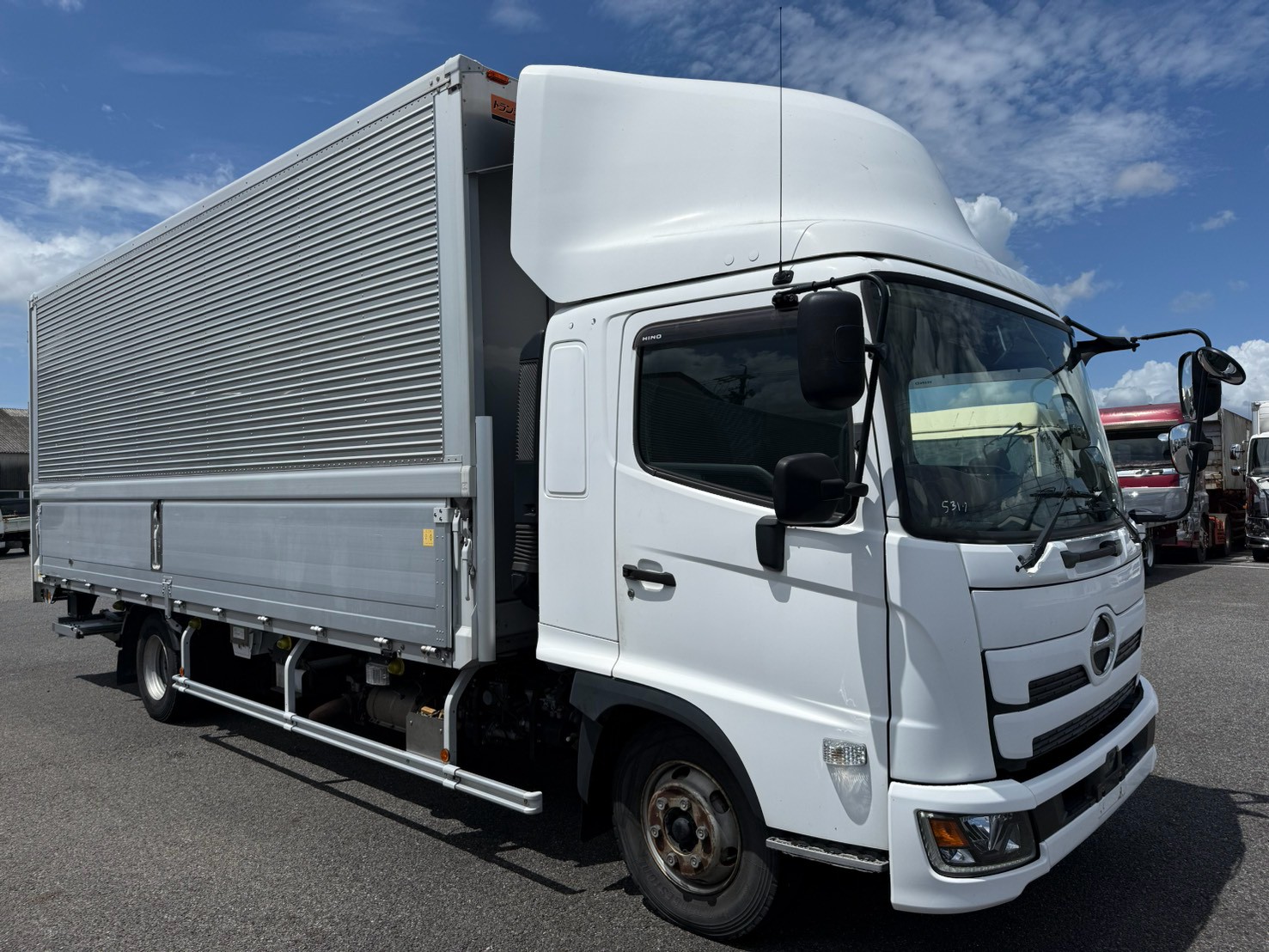 日野 中型ワイド レンジャー アルミウィング 2KG-FD2ABG