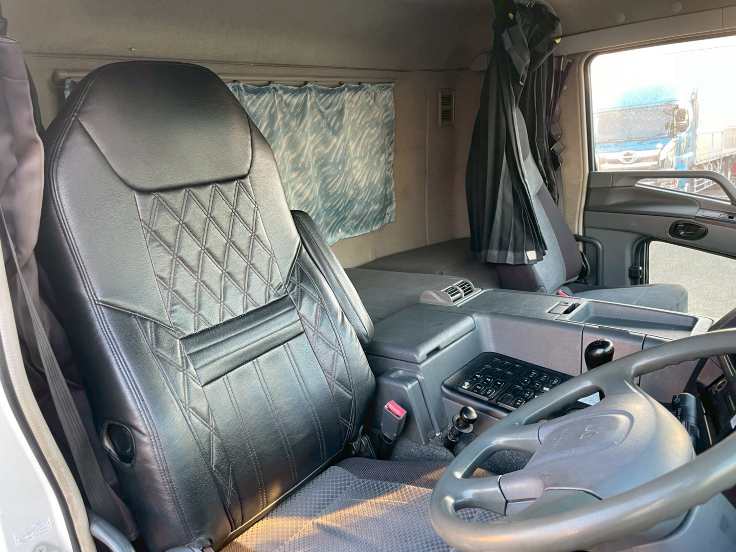 三菱 10t超  アルミウィング LKG-FS54VZ