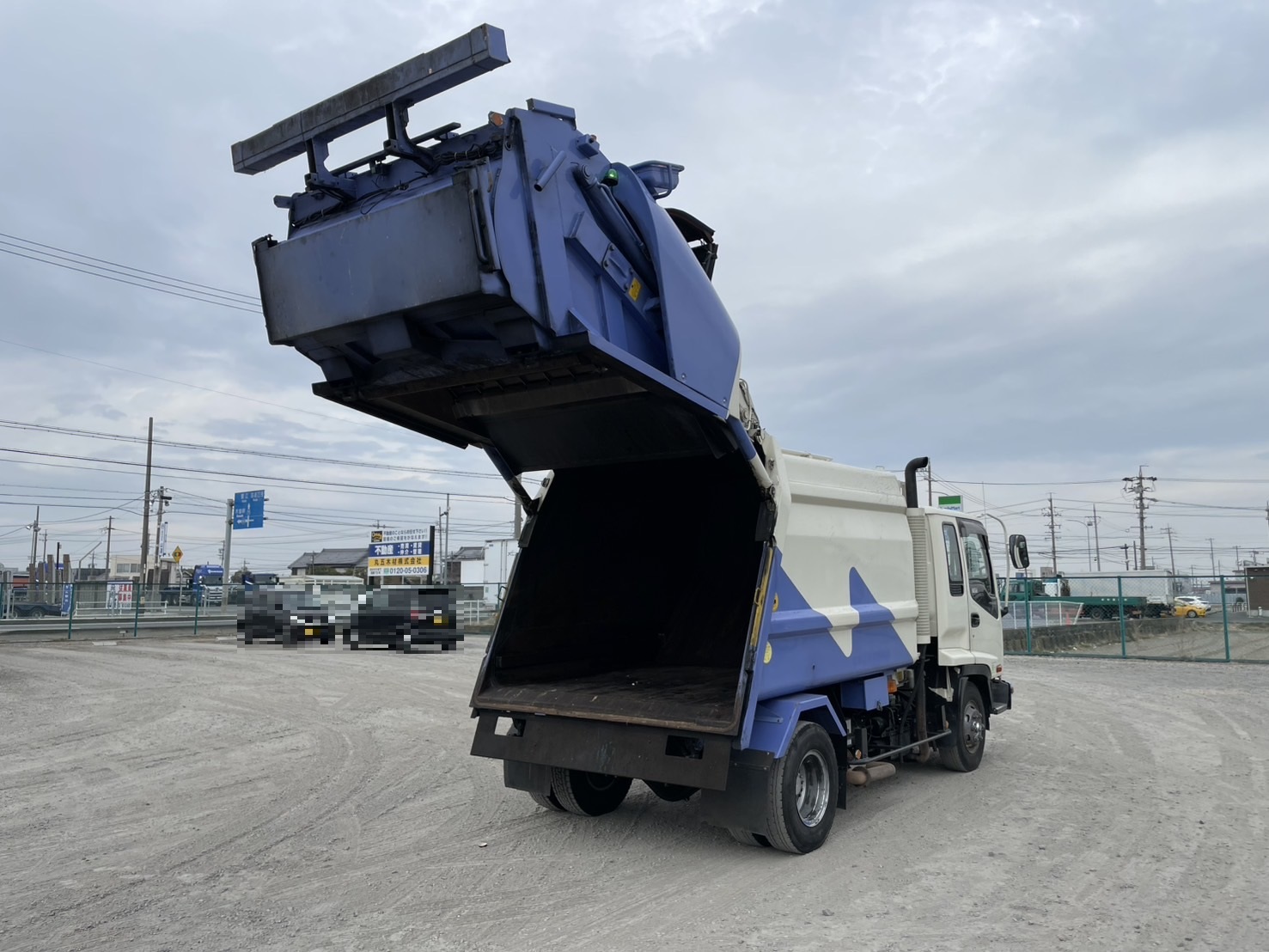 いすゞ 中型標準 フォワード パッカー車 PB-FRR35D3