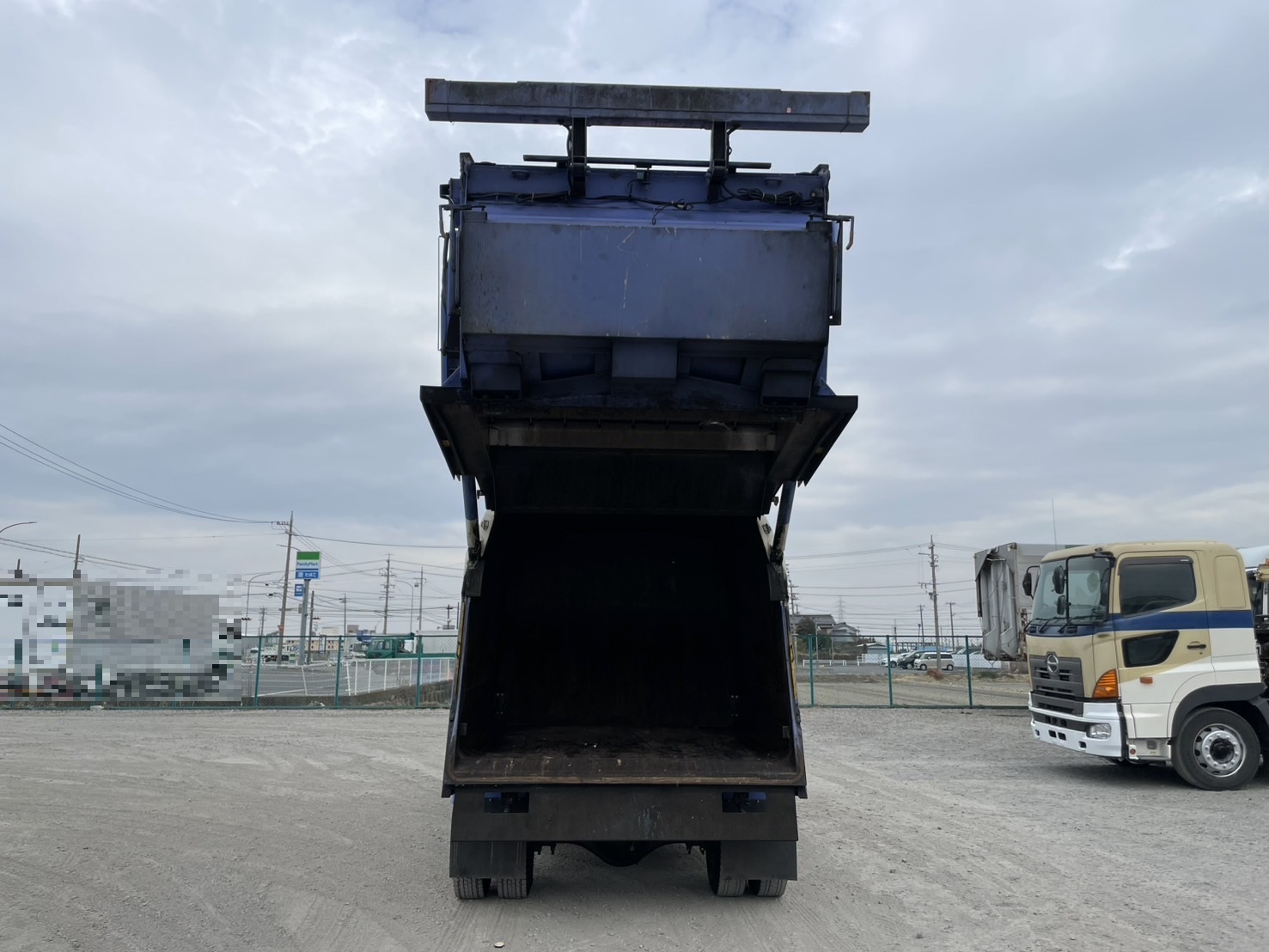 いすゞ 中型標準 フォワード パッカー車 PB-FRR35D3