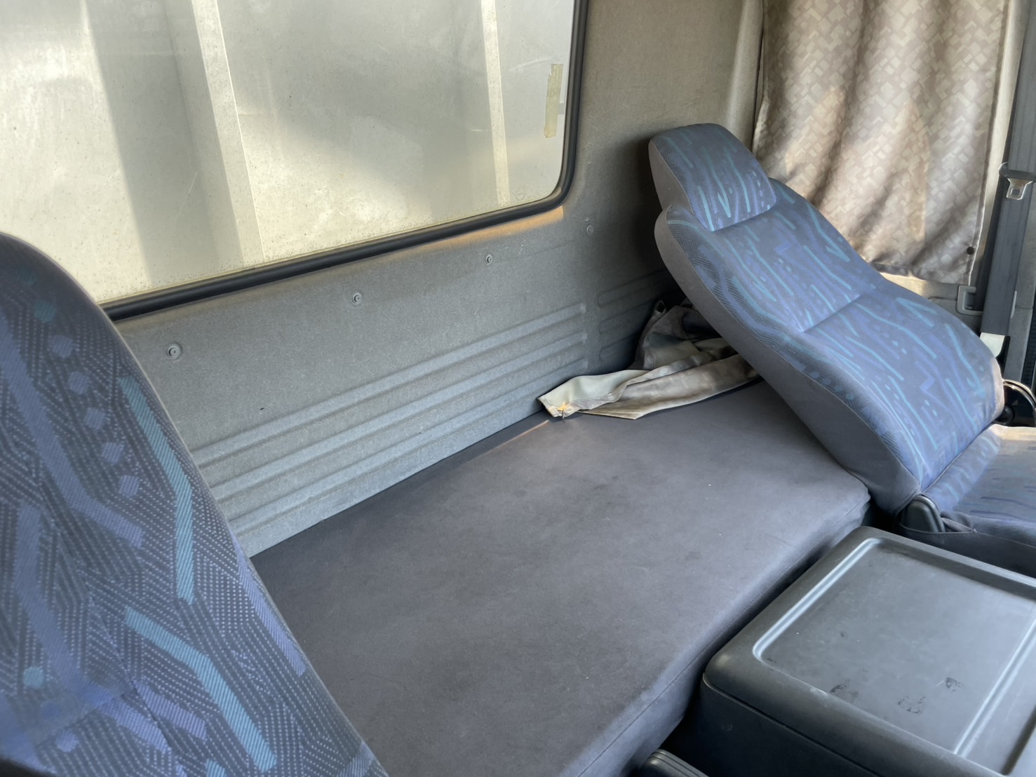 いすゞ 中型ワイド フォワード アルミウィング PA-FRR34L4