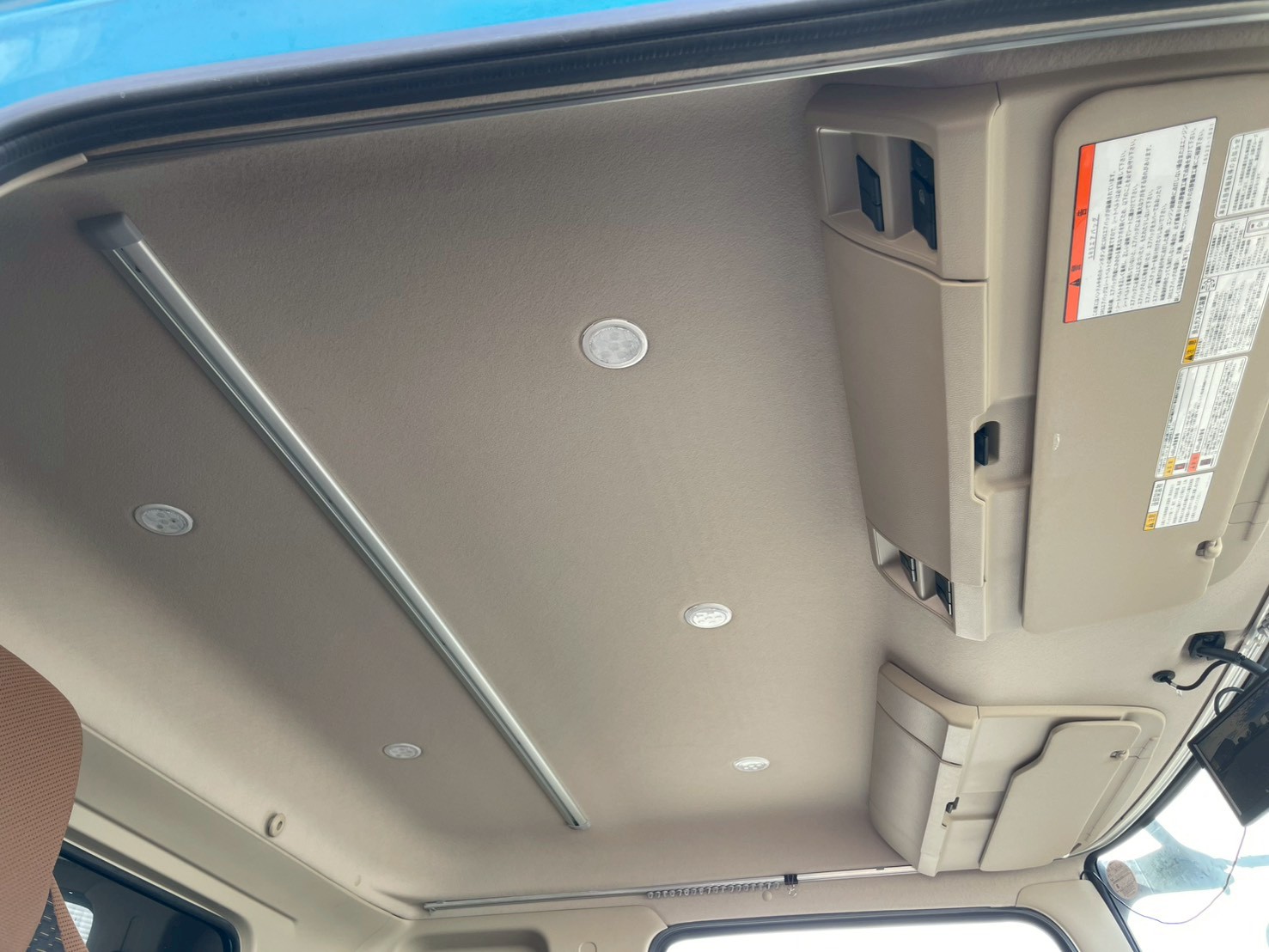 日野 中型標準 レンジャー 平ボディ 2KG-FD2ABA