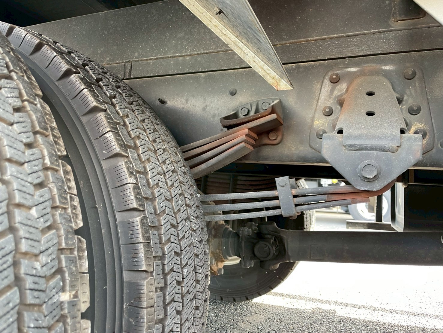 日野 中型標準 レンジャー 平ボディ 2KG-FD2ABA