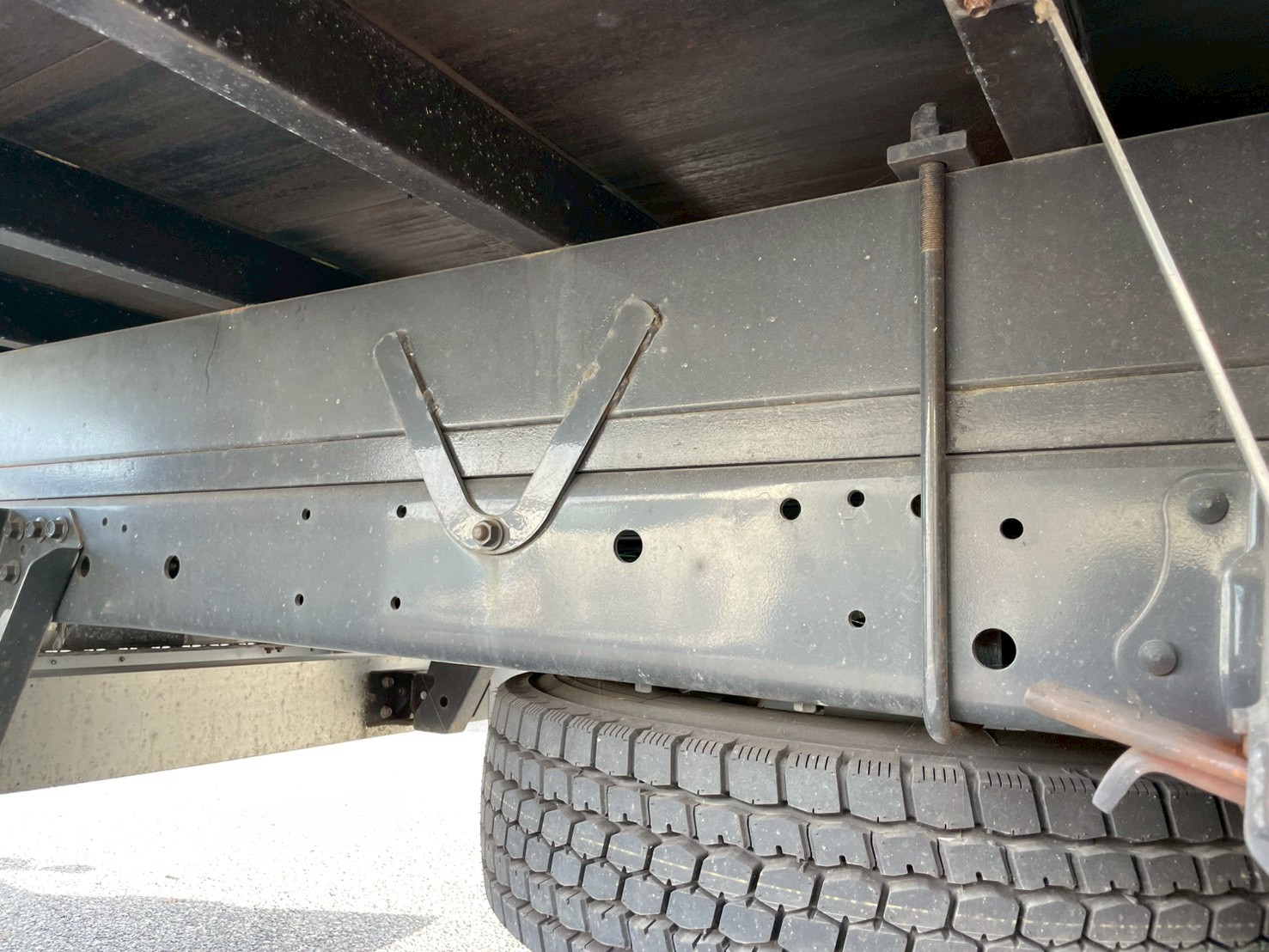 日野 中型標準 レンジャー 平ボディ 2KG-FD2ABA