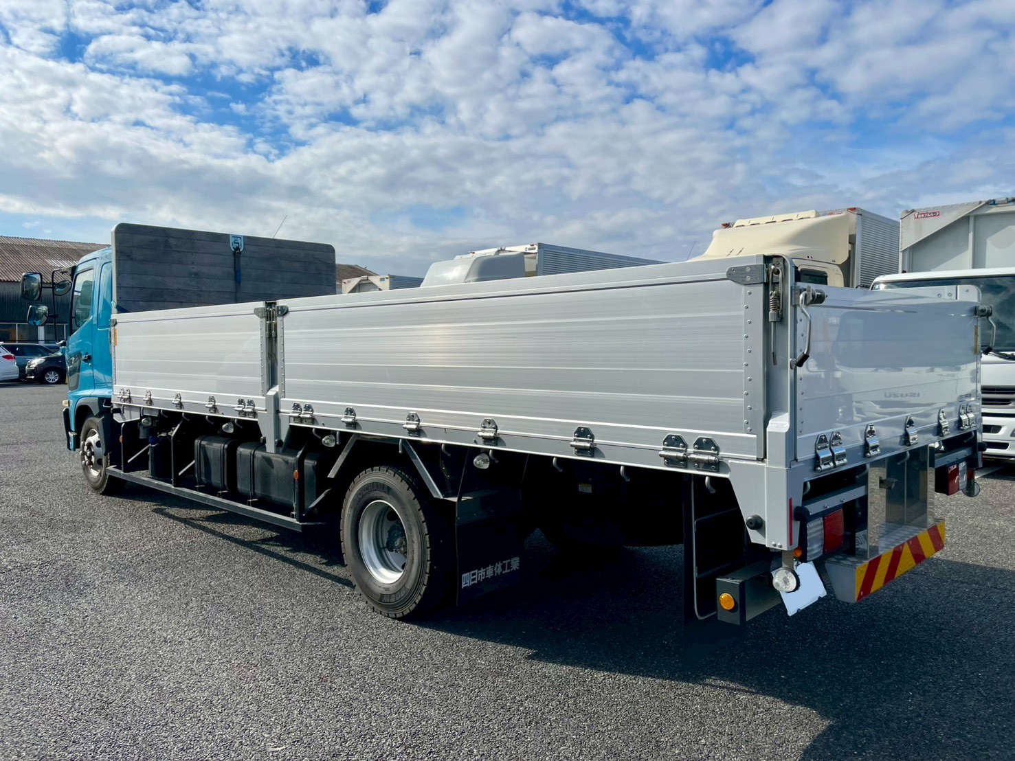 日野 中型標準 レンジャー 平ボディ 2KG-FD2ABA