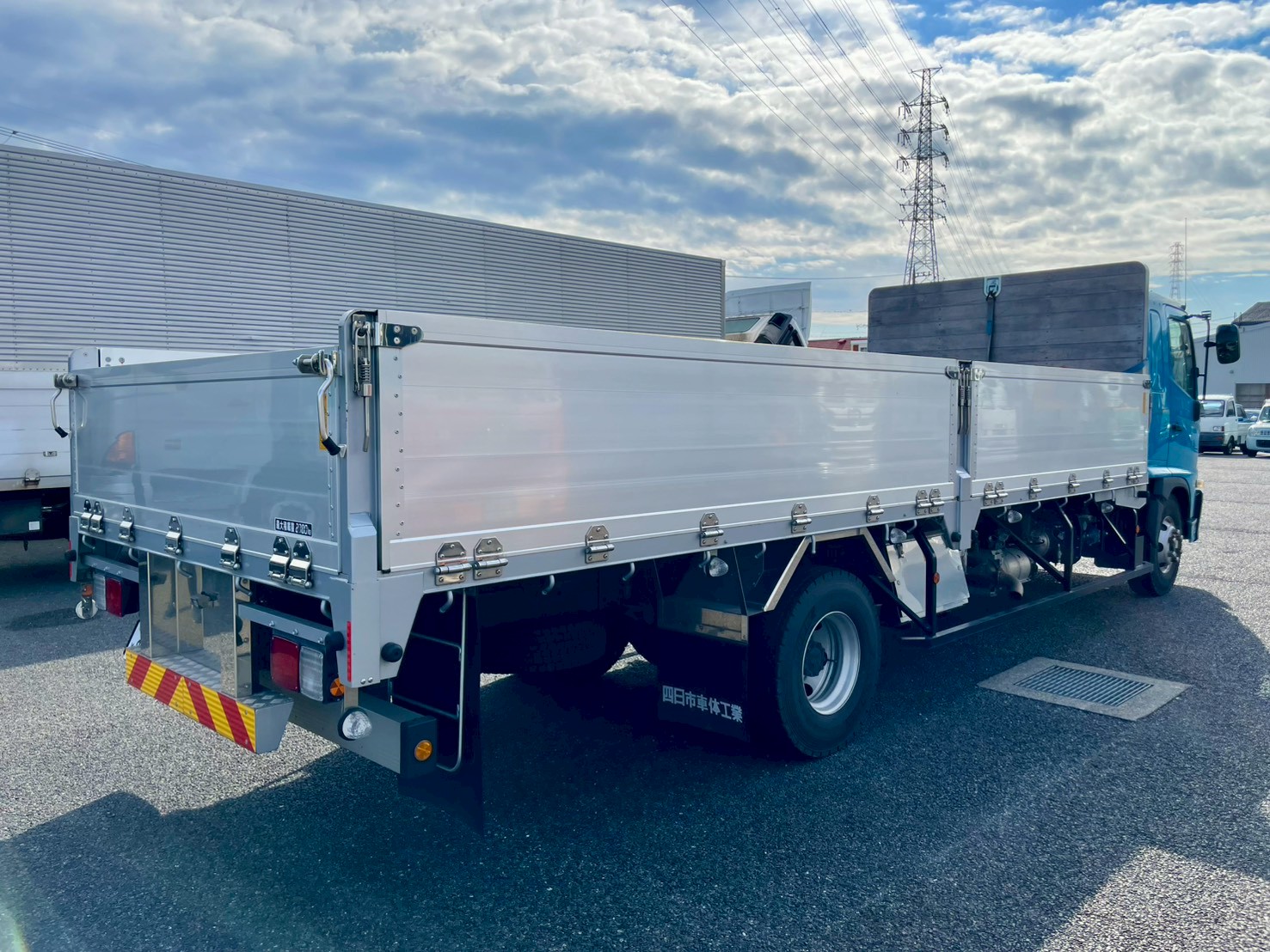 日野 中型標準 レンジャー 平ボディ 2KG-FD2ABA