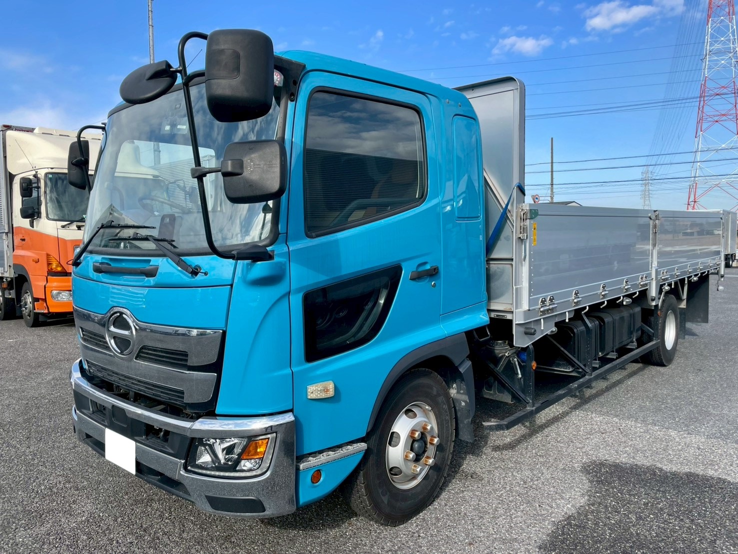 日野 中型標準 レンジャー 平ボディ 2KG-FD2ABA