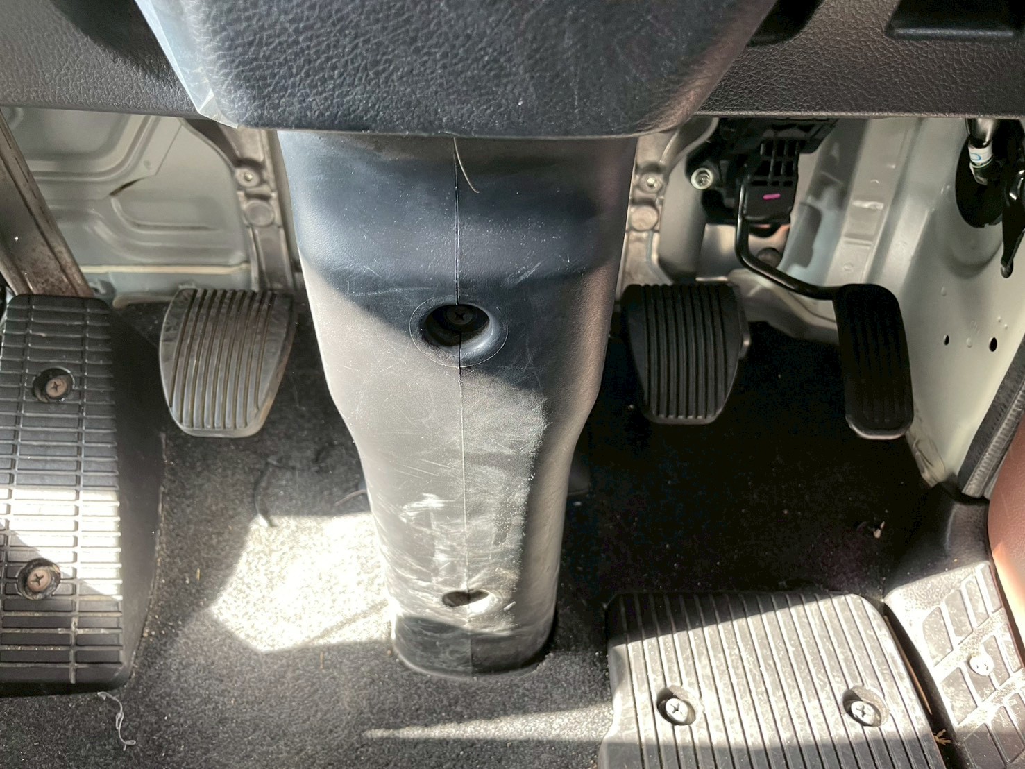 日野 中型標準 レンジャー 平ボディ 2KG-FD2ABA