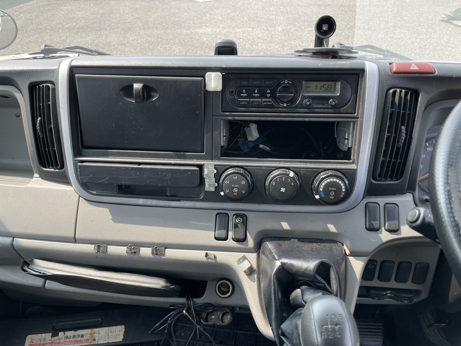 三菱 小型標準 キャンター 平ボディ TPG-FBA50
