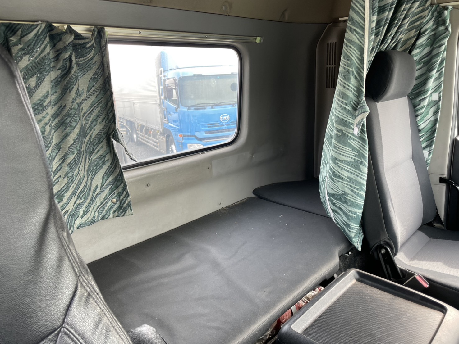 日野 10t超 プロフィア Ｓヘッド QPG-SH1EDDG