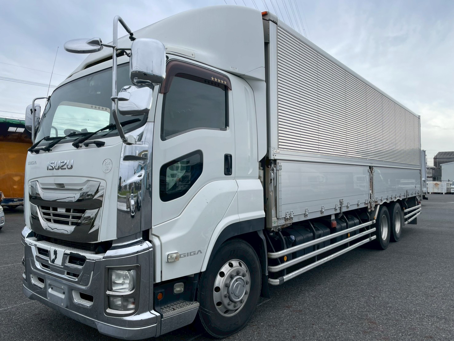 いすゞ 10t超 ギガ アルミウィング QPG-CYL77B