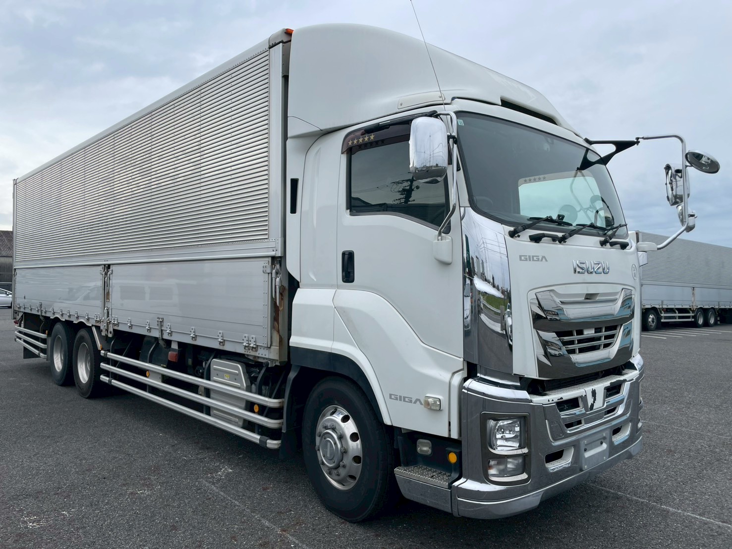 いすゞ 10t超 ギガ アルミウィング QPG-CYL77B