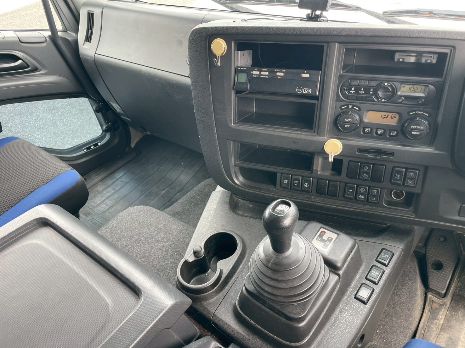 いすゞ 10t超 ギガ アルミウィング QPG-CYL77B