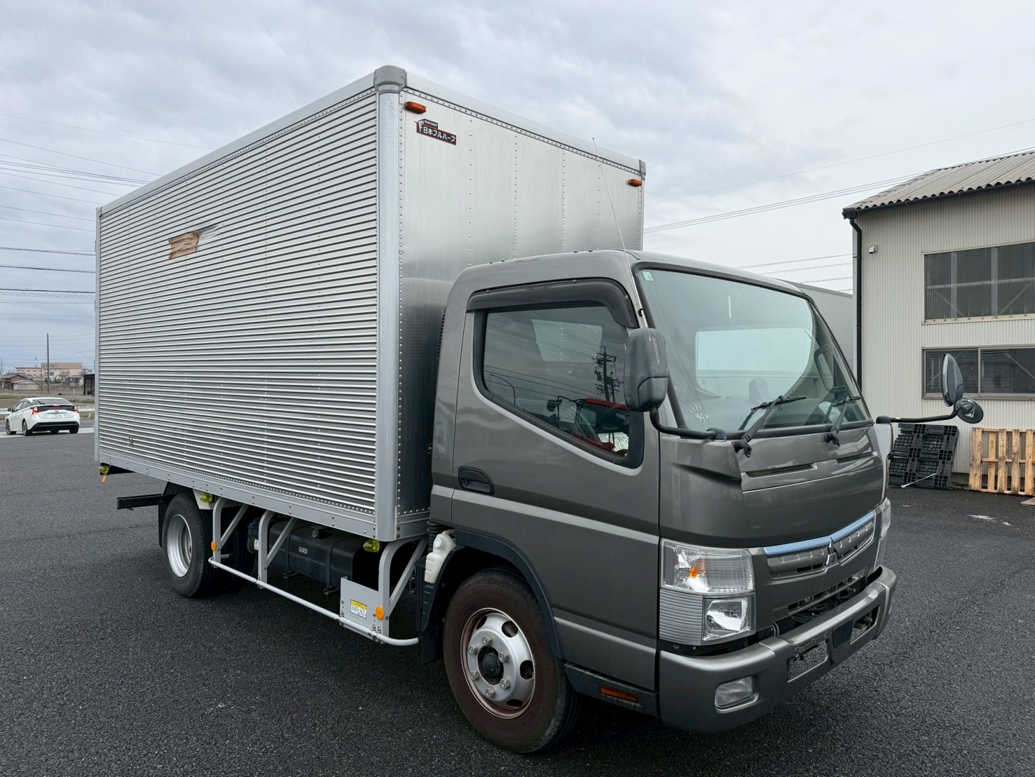 三菱 小型ワイド キャンター バン 2PG-FEB80