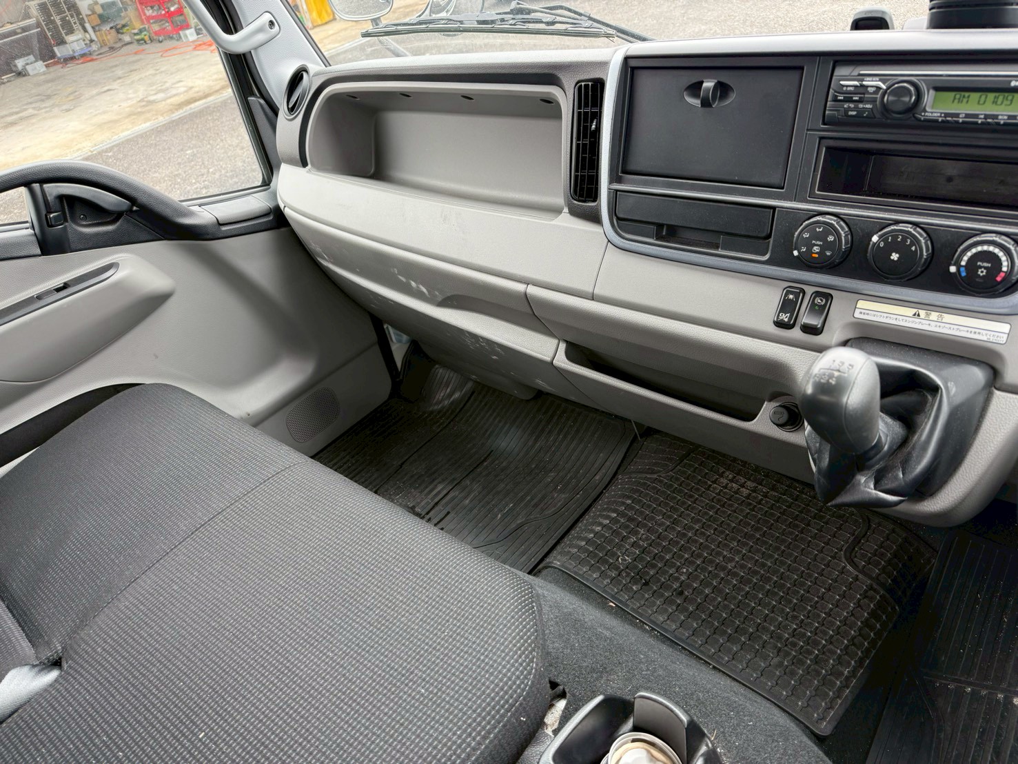 三菱 小型ワイド キャンター バン 2PG-FEB80