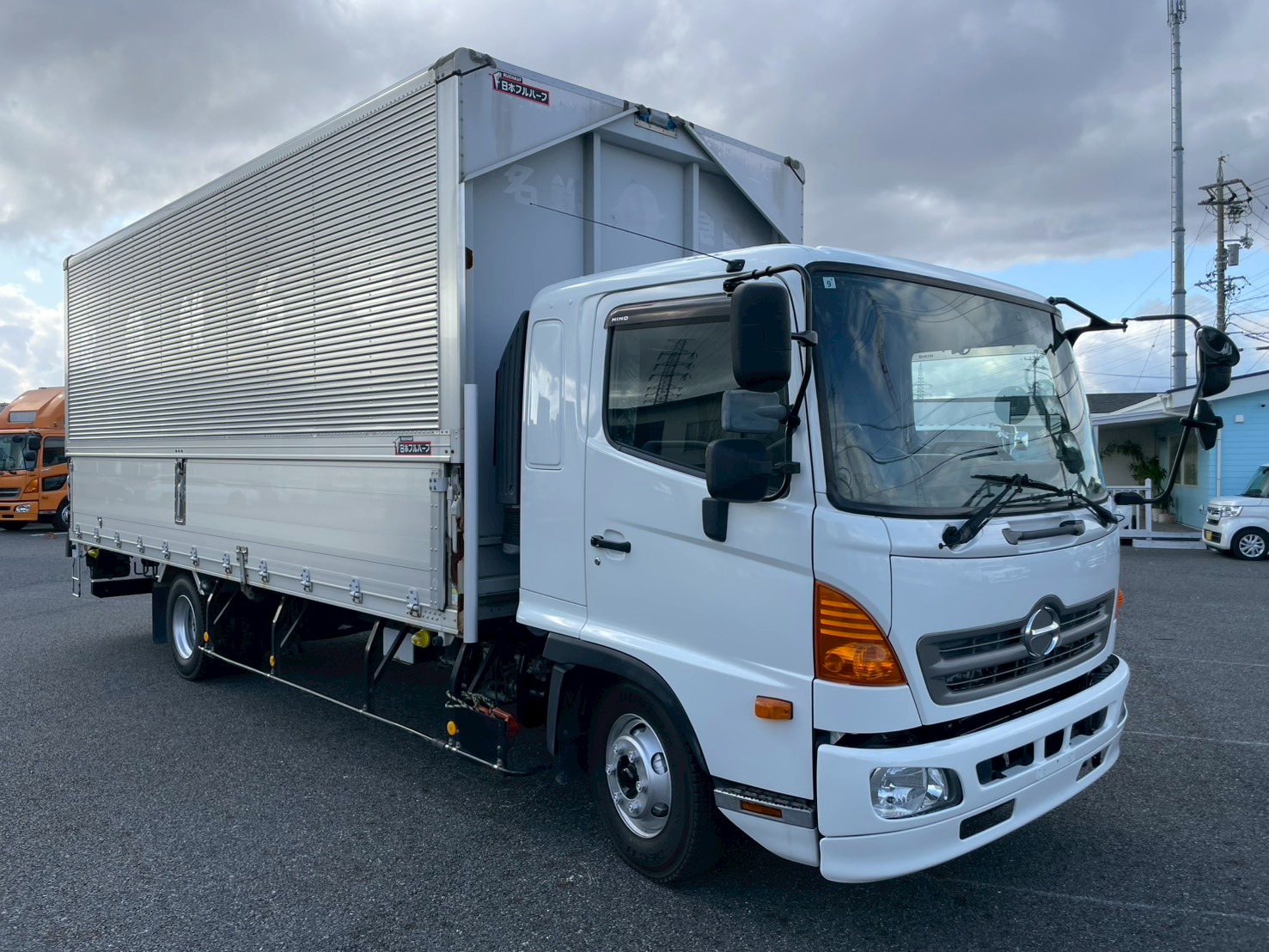 日野 中型ワイド レンジャー アルミウィング TKG-FD9JLAG