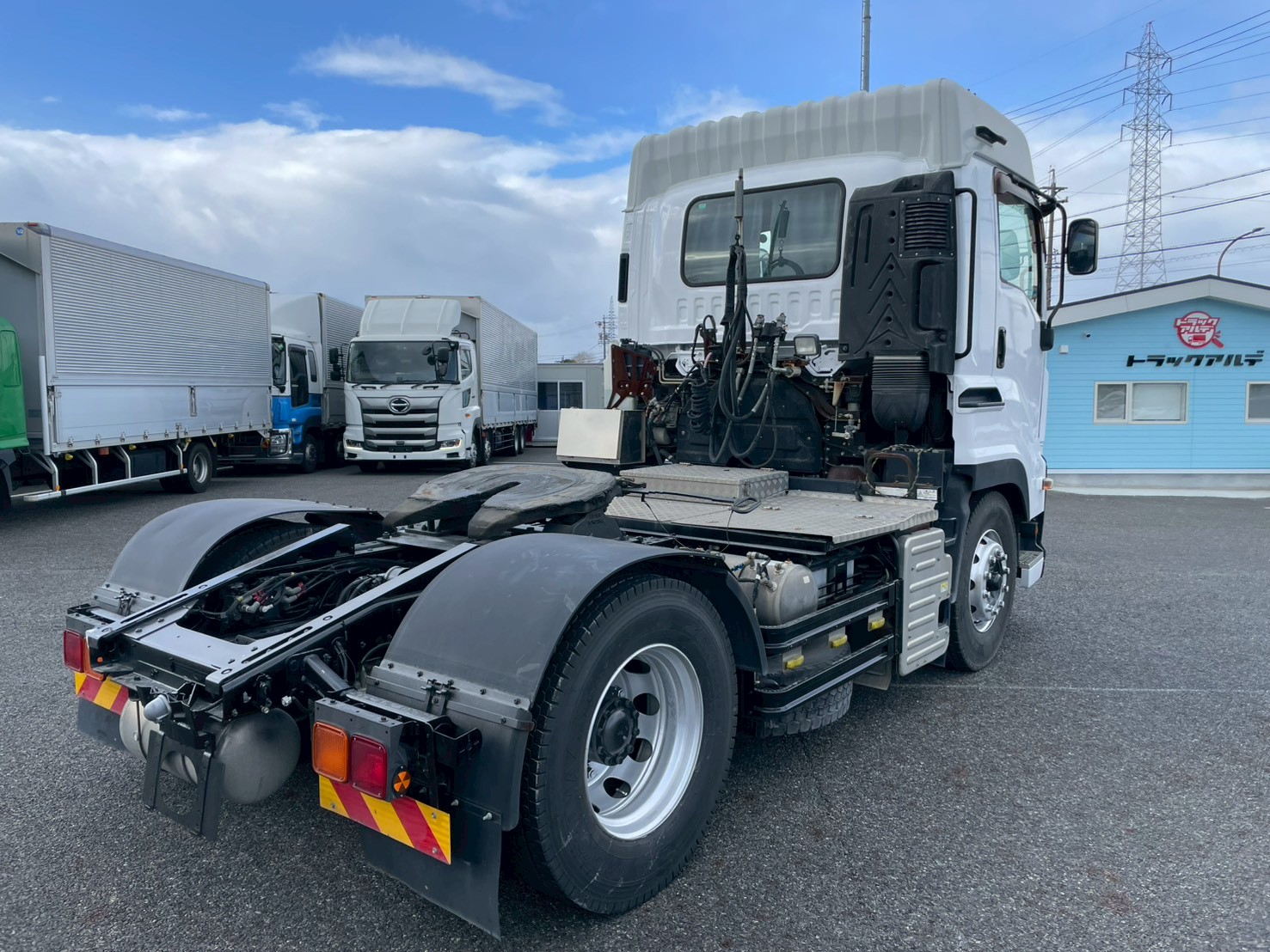 いすゞ 10t超 ギガ Ｓヘッド QKG-EXD52BD