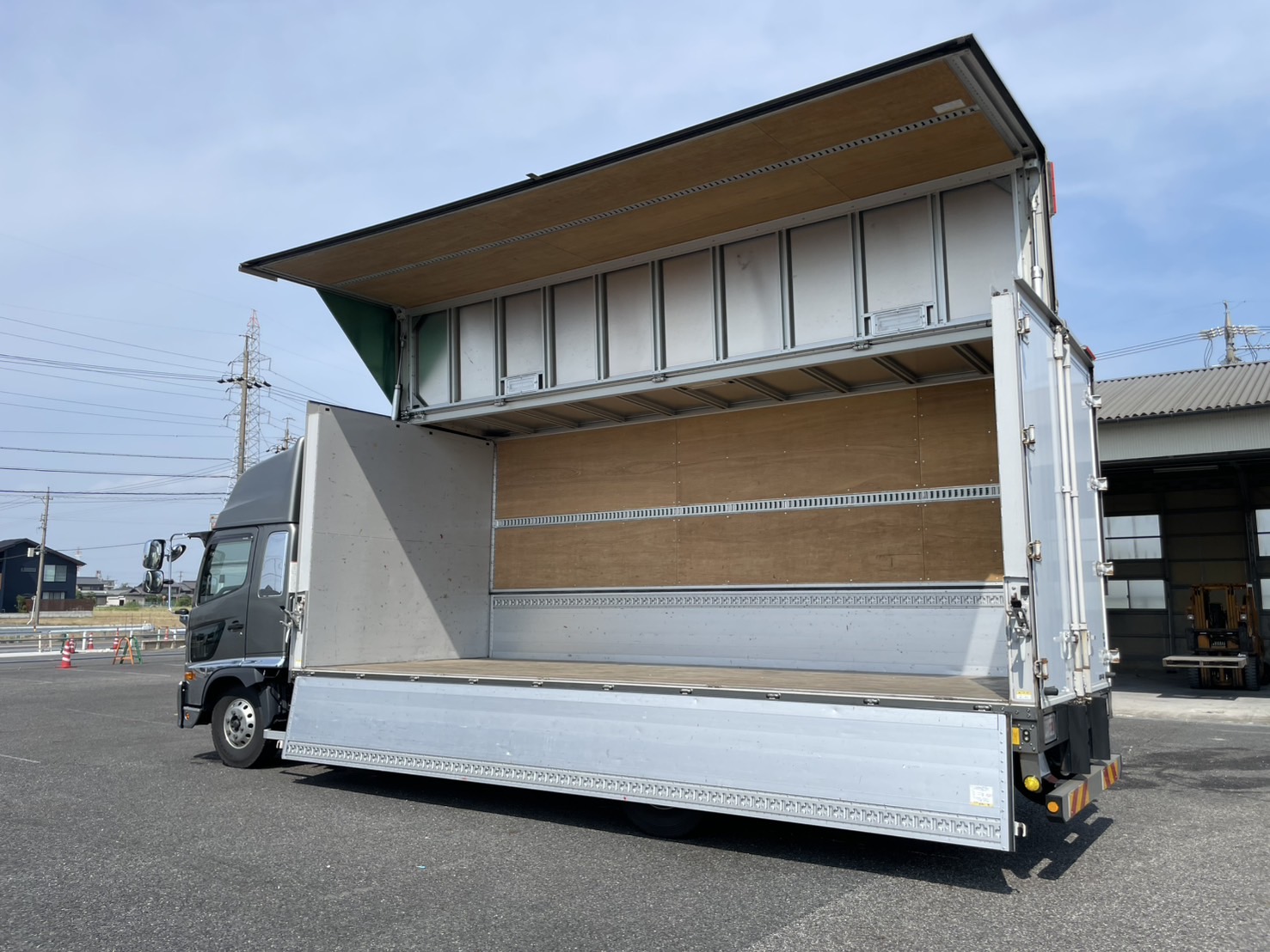 日野 中型ワイド レンジャー アルミウィング 2PG-FD2ABG