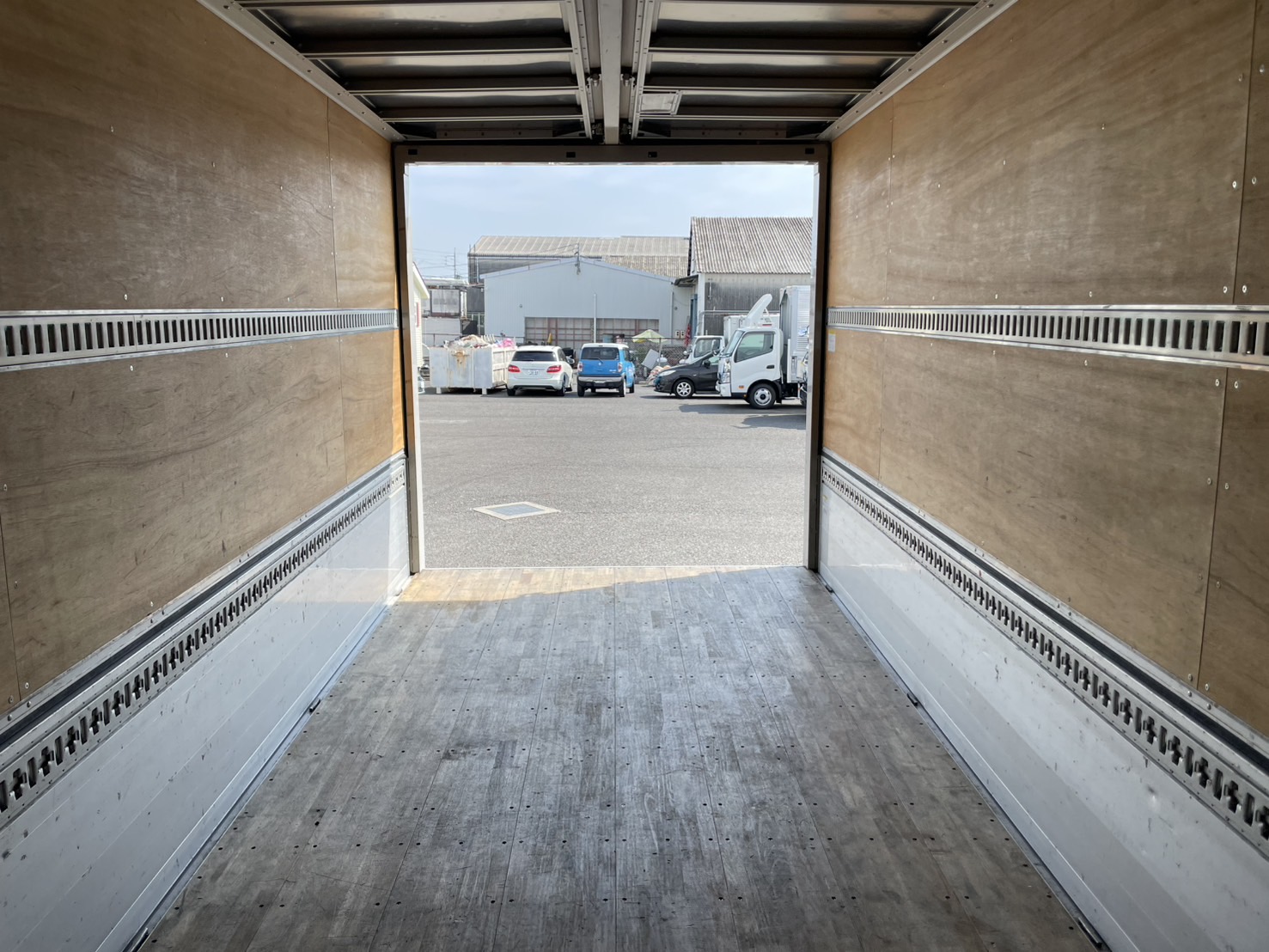 日野 中型ワイド レンジャー アルミウィング 2PG-FD2ABG